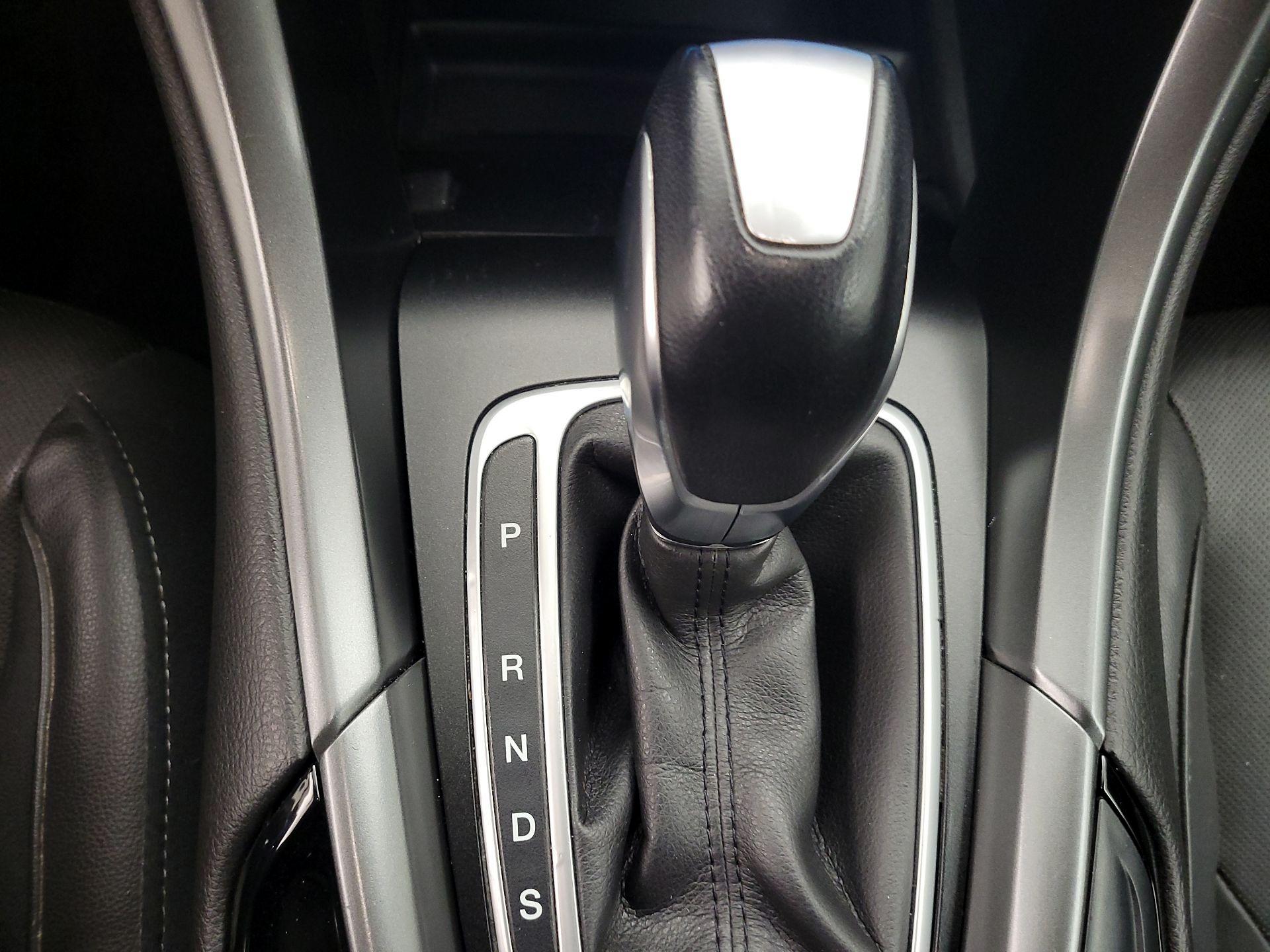 Thumbnail: 2014 Ford Fusion - 16