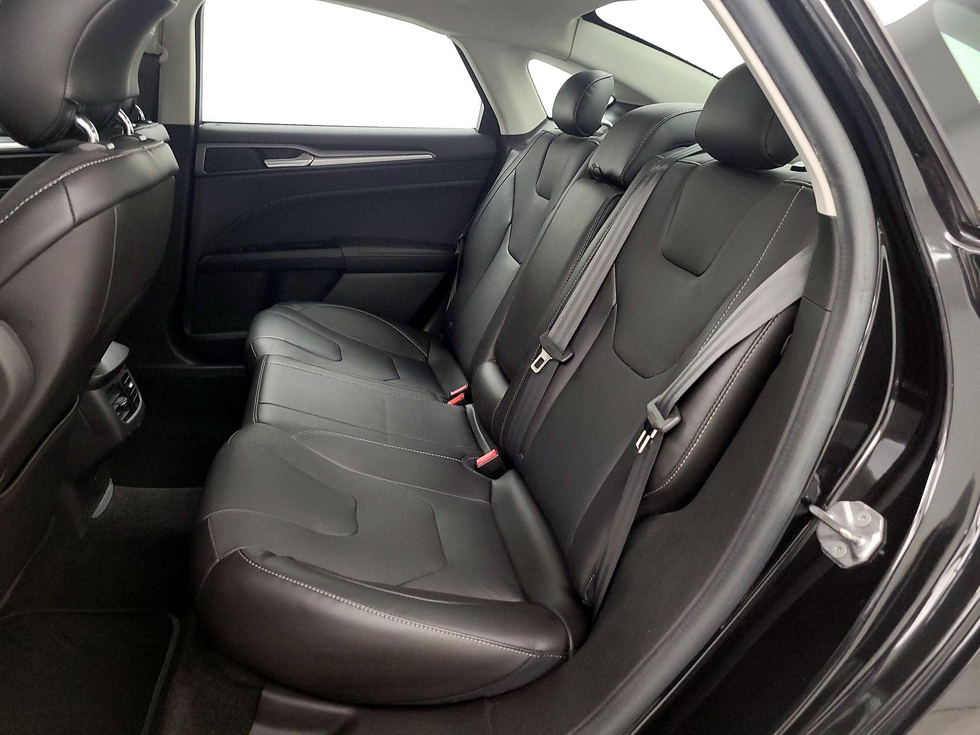 Thumbnail: 2014 Ford Fusion - 17