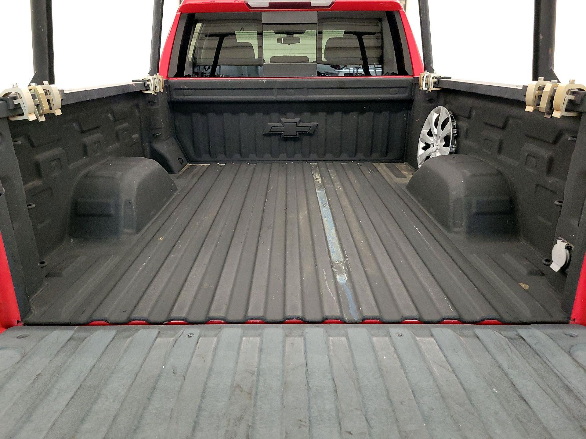 Thumbnail: 2019 Chevrolet Silverado 1500 - 19