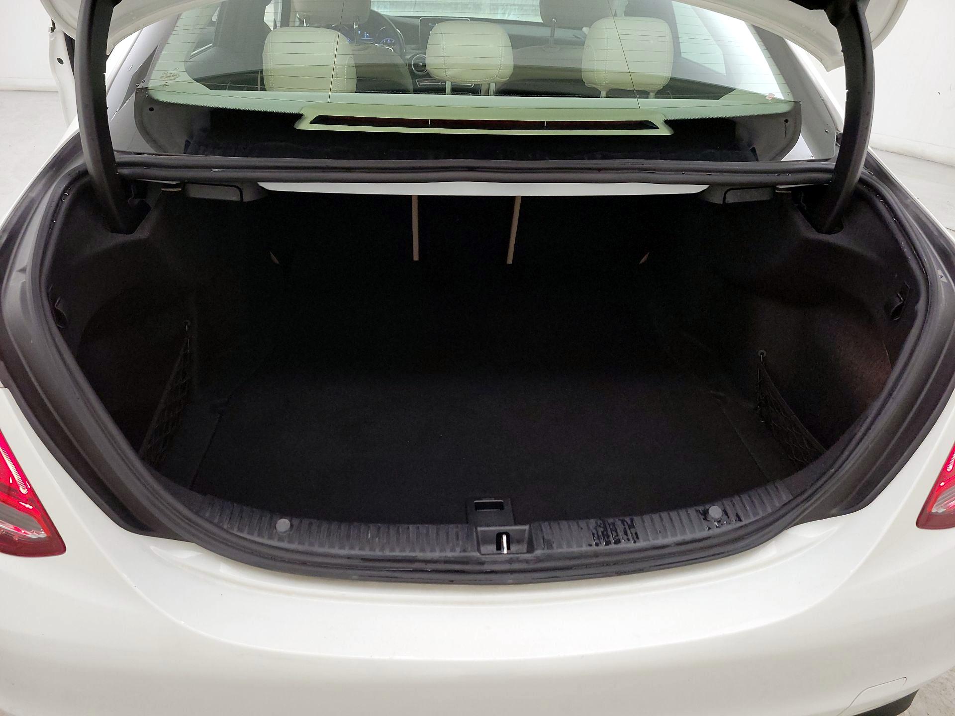 Thumbnail: 2017 Mercedes-Benz C-Class - 18