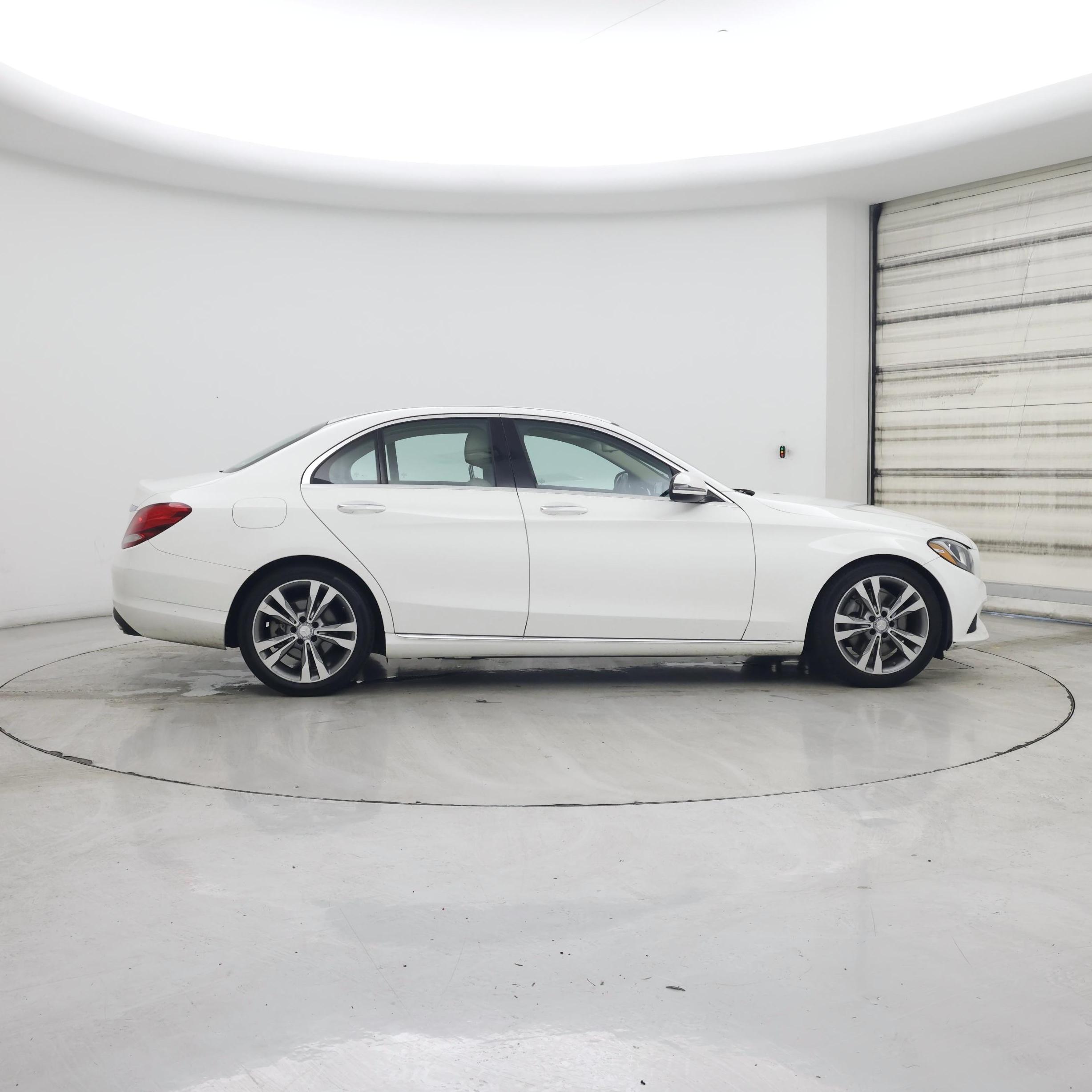 Thumbnail: 2017 Mercedes-Benz C-Class - 7