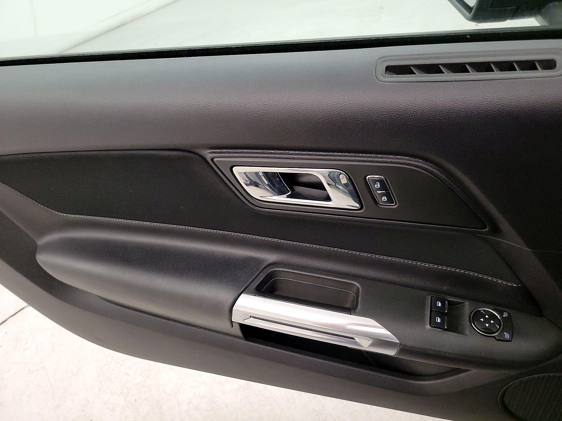 Thumbnail: 2016 Ford Mustang - 12