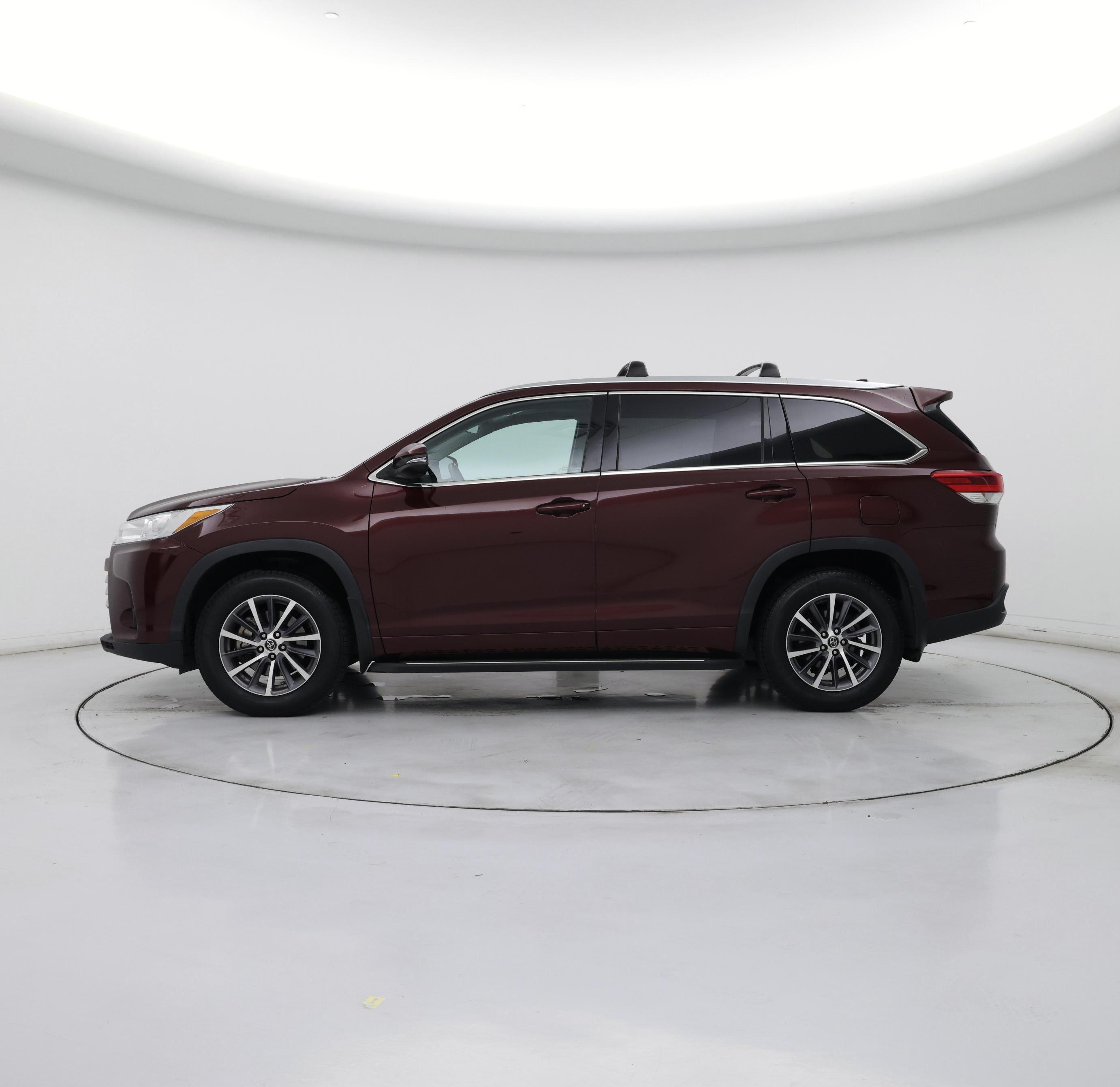 Thumbnail: 2018 Toyota Highlander - 3