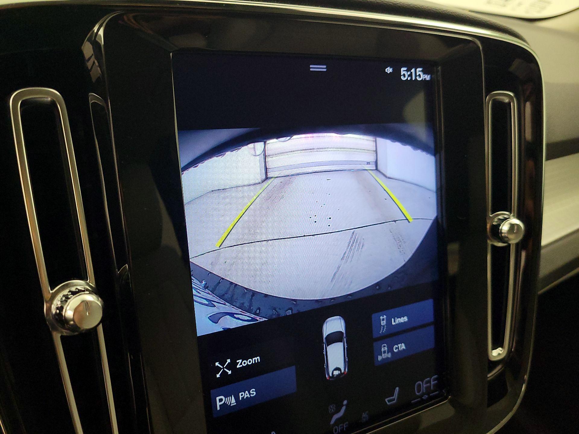 Thumbnail: 2020 Volvo XC40 - 14