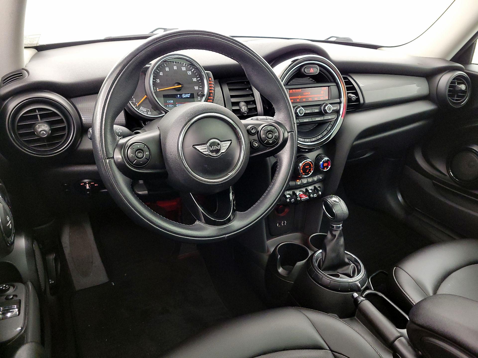 Thumbnail: 2015 MINI Cooper Hardtop - 9