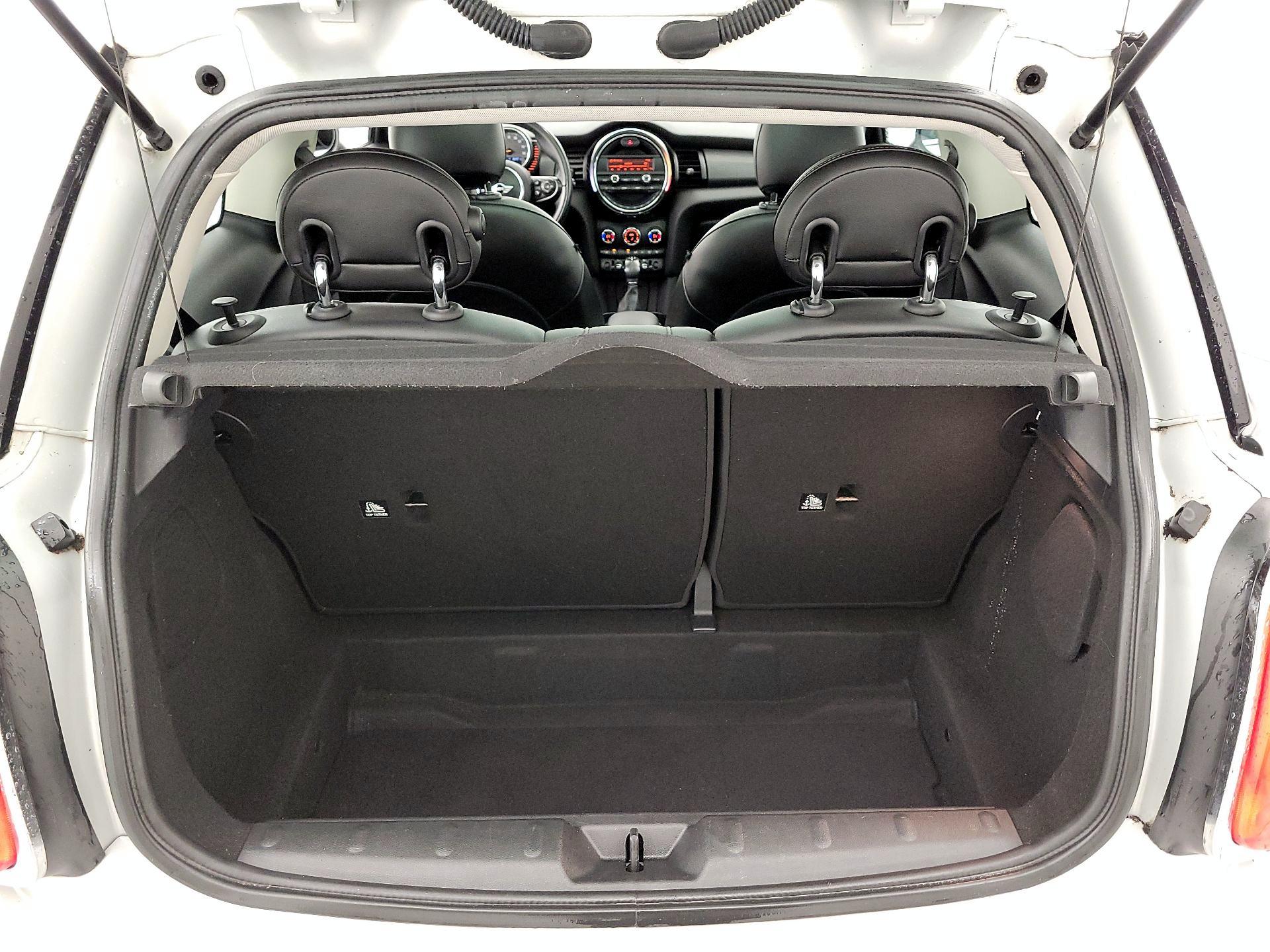 Thumbnail: 2015 MINI Cooper Hardtop - 20