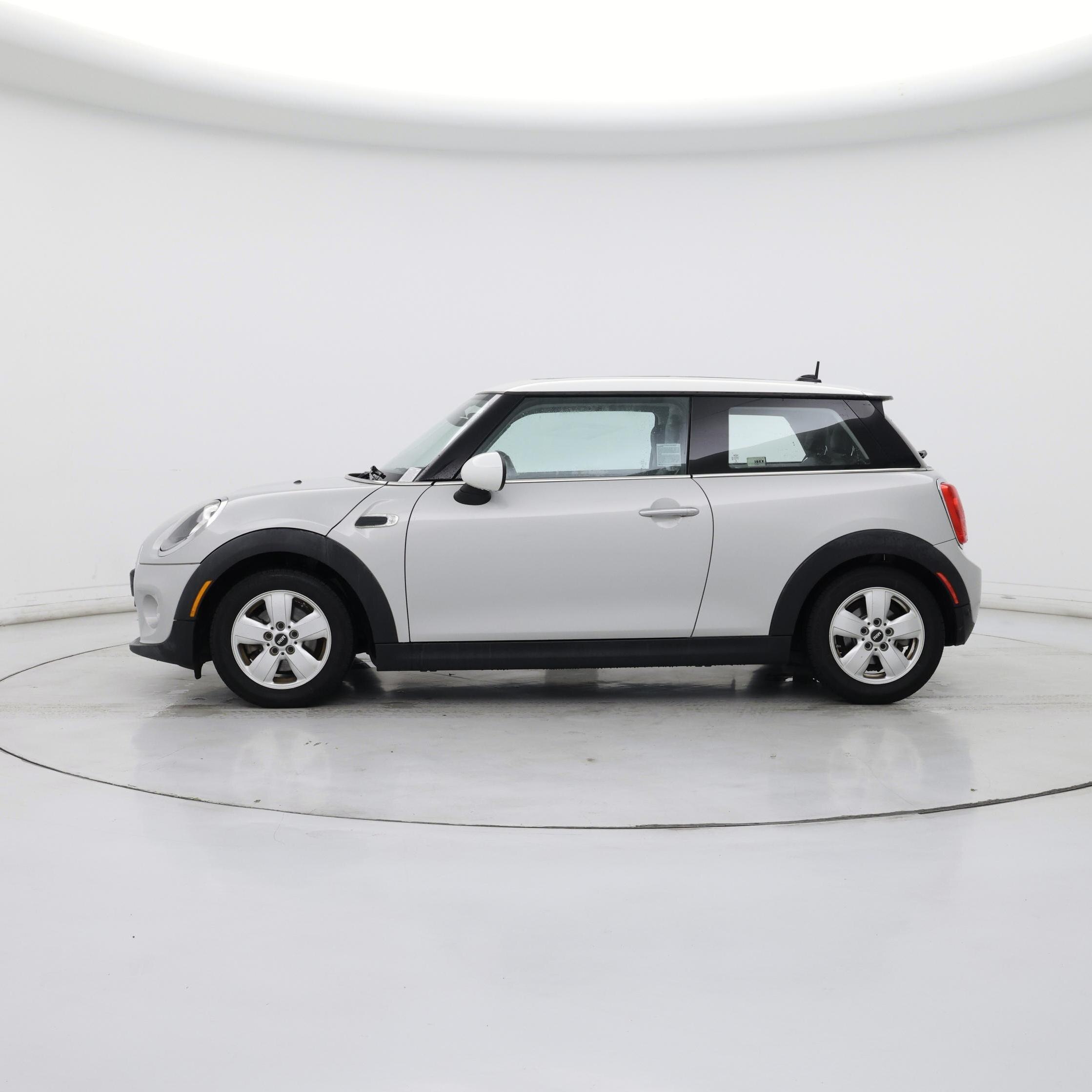 Thumbnail: 2015 MINI Cooper Hardtop - 3