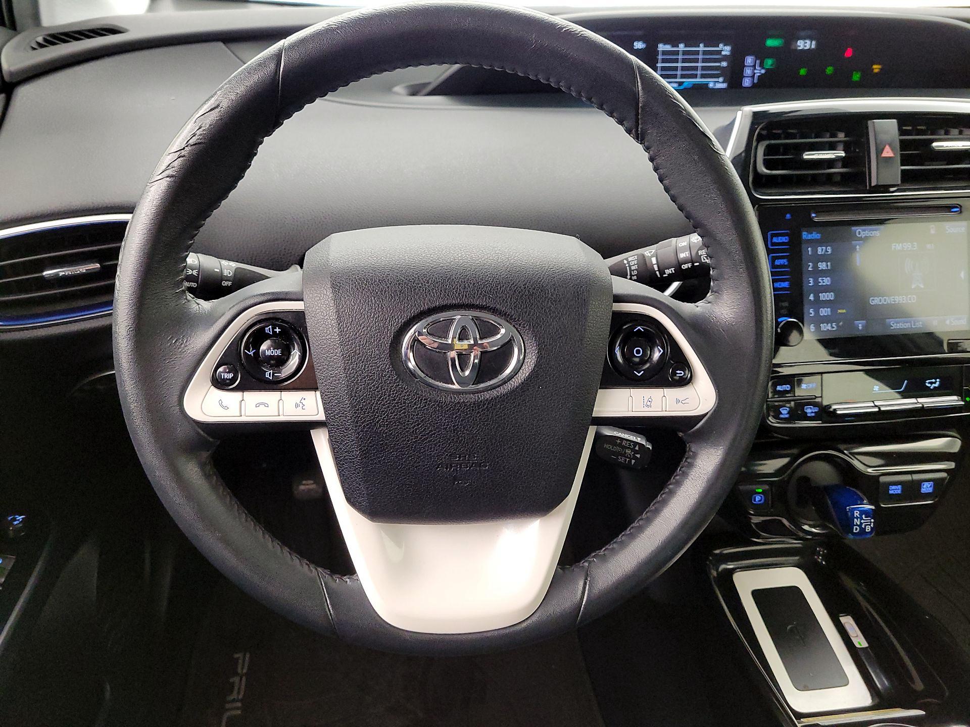 Thumbnail: 2016 Toyota Prius - 10