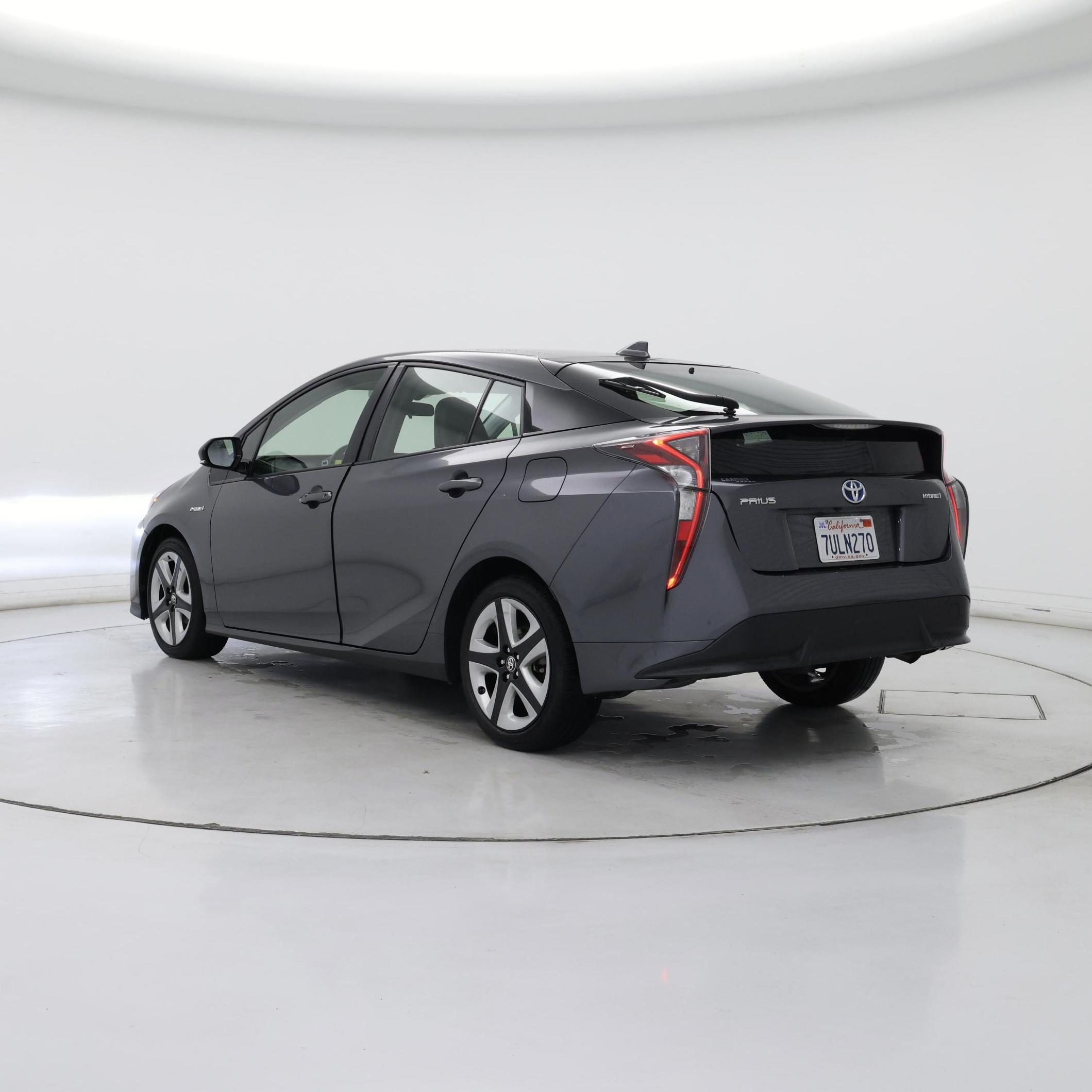 Thumbnail: 2016 Toyota Prius - 2