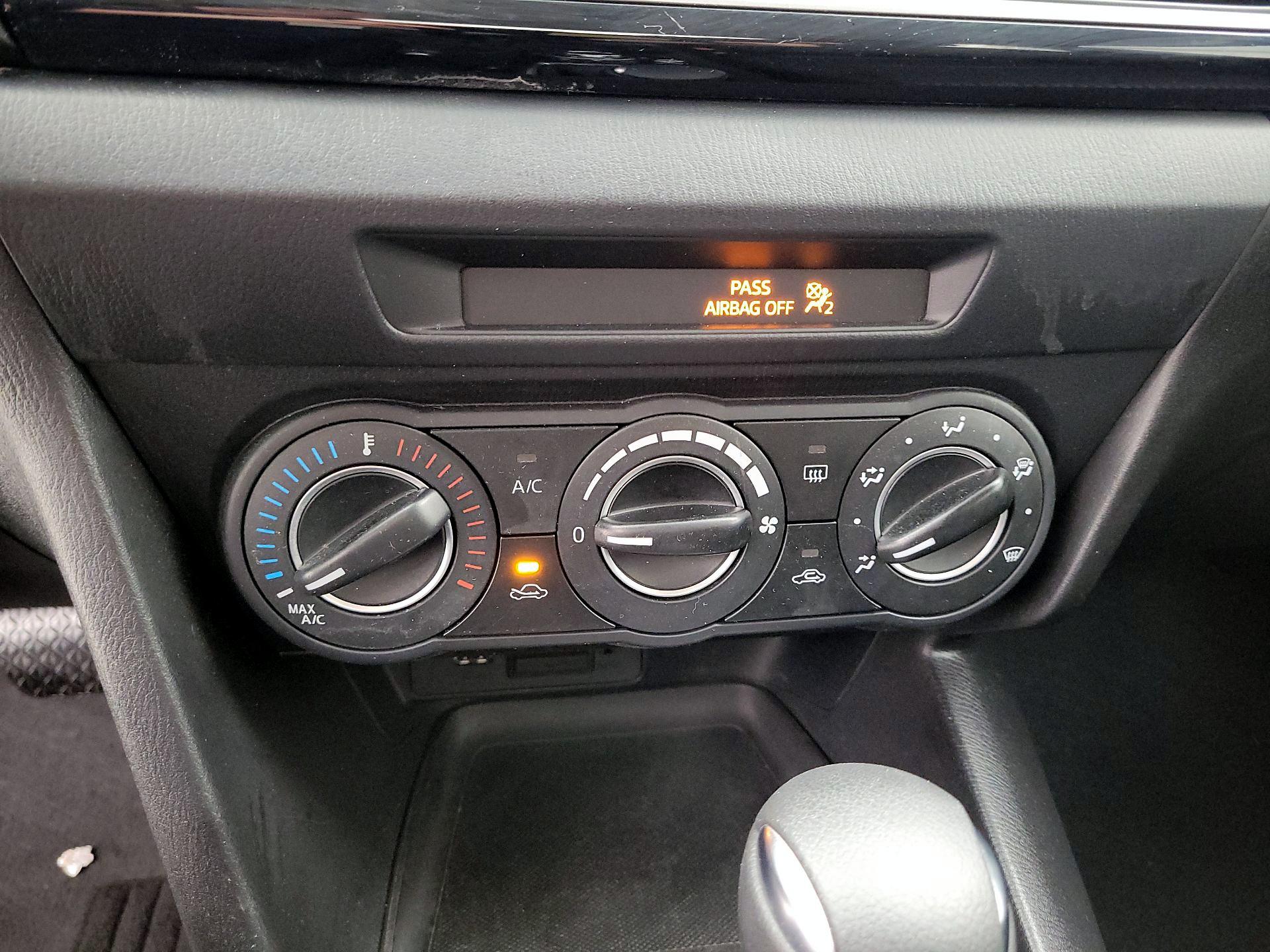 Thumbnail: 2016 Mazda Mazda3 - 15