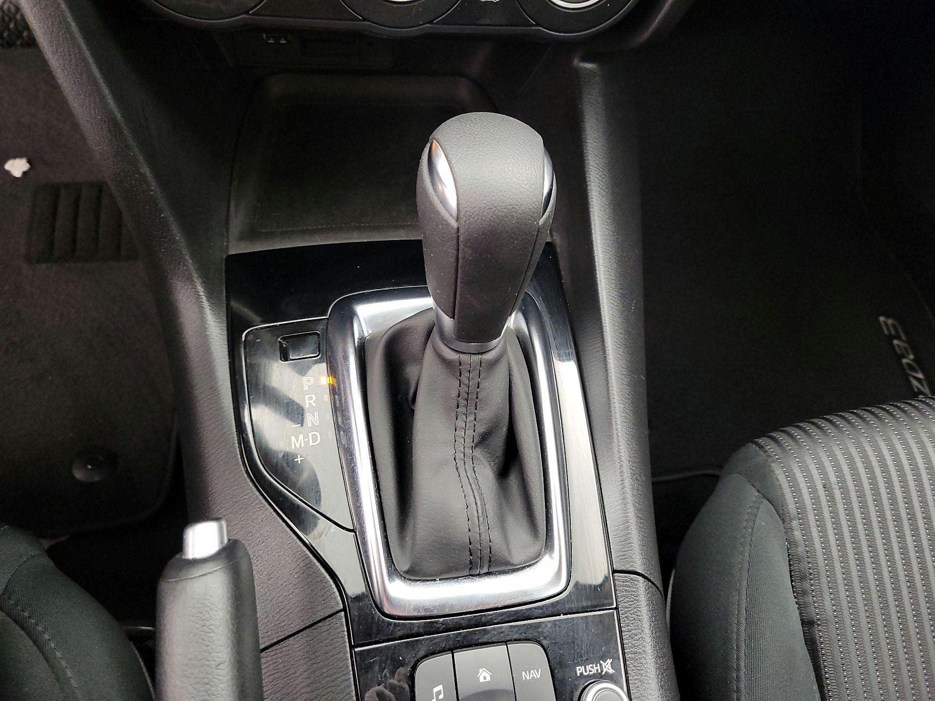 Thumbnail: 2016 Mazda Mazda3 - 16