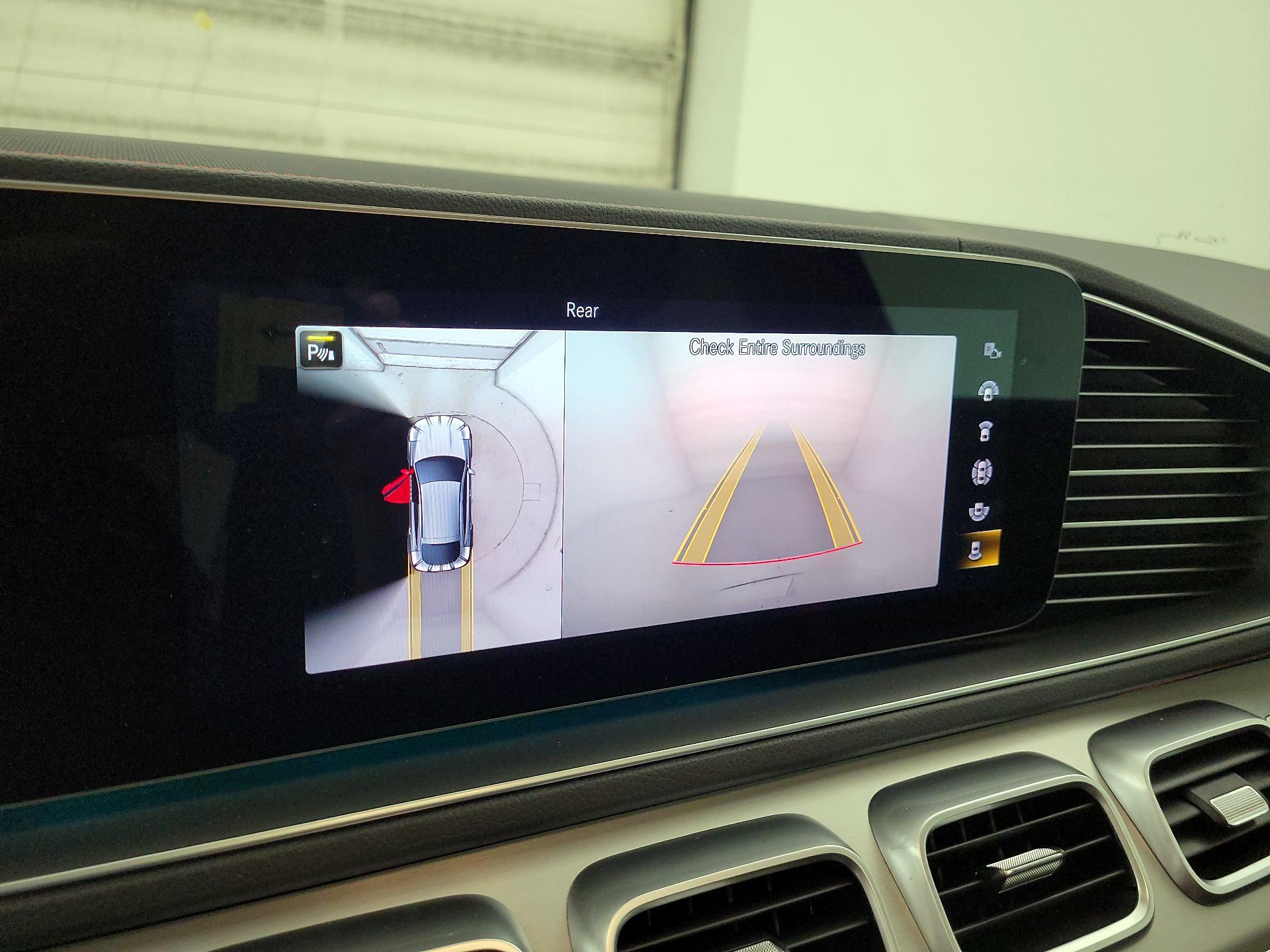 Thumbnail: 2023 Mercedes-Benz GLE - 13