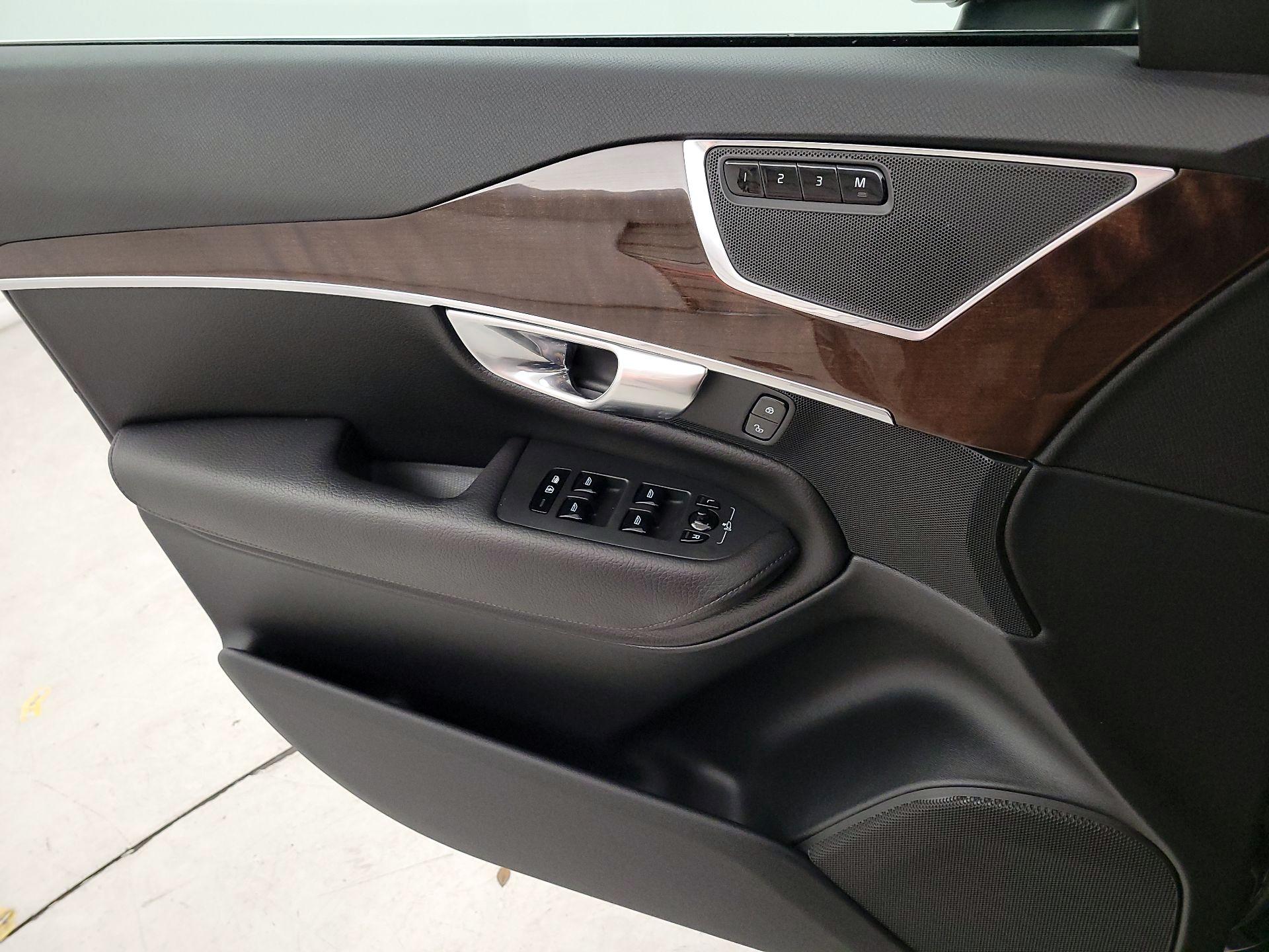 Thumbnail: 2019 Volvo XC90 - 12