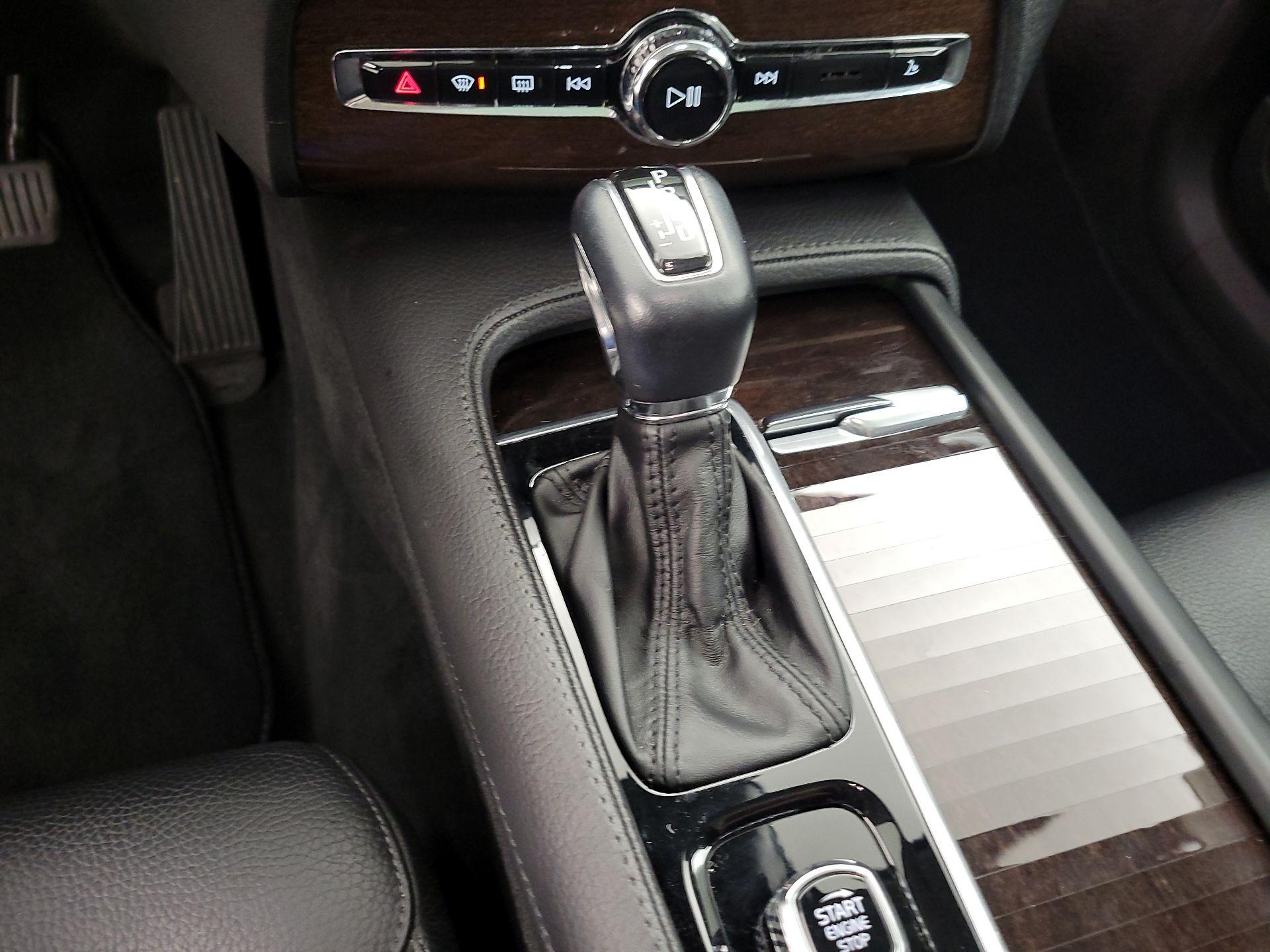 Thumbnail: 2019 Volvo XC90 - 16