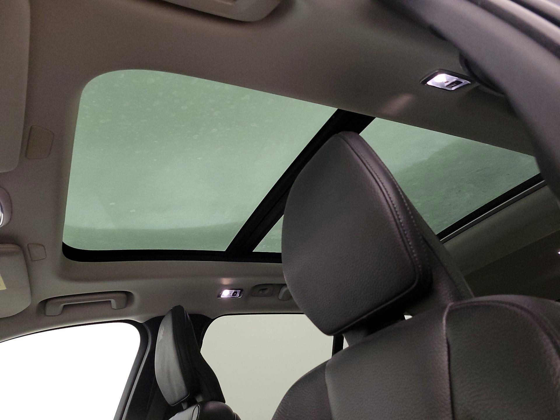 Thumbnail: 2019 Volvo XC90 - 17