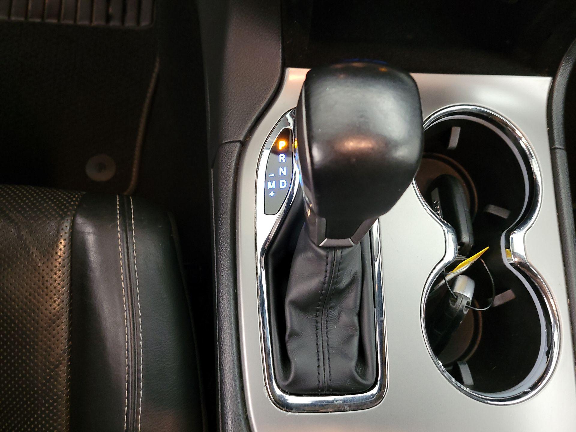 Thumbnail: 2021 Jeep Grand Cherokee - 16