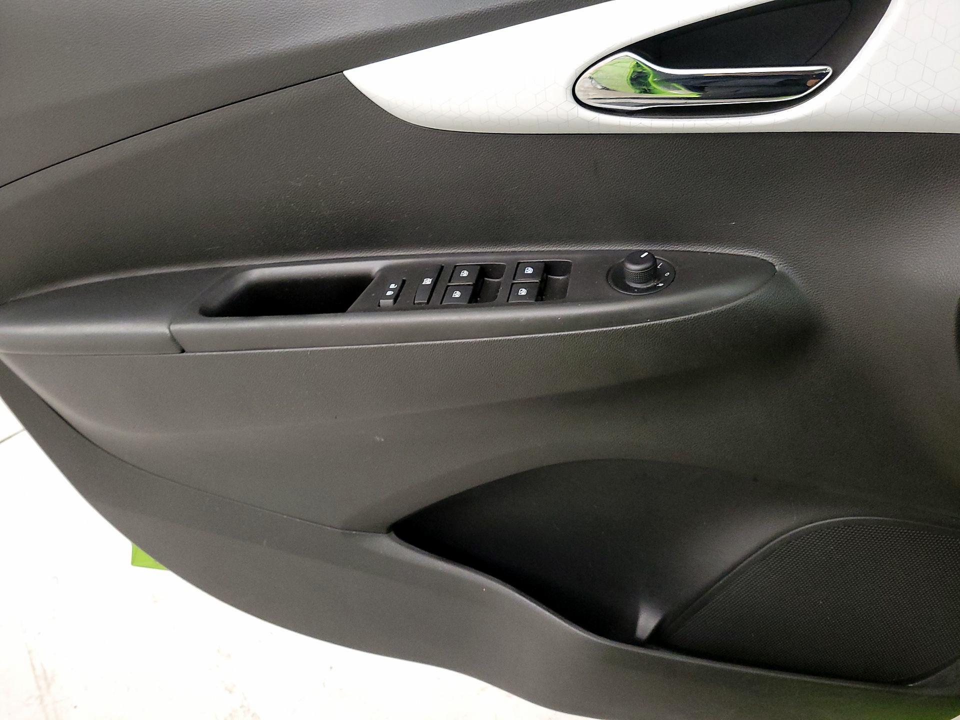 Thumbnail: 2016 Chevrolet Spark - 12