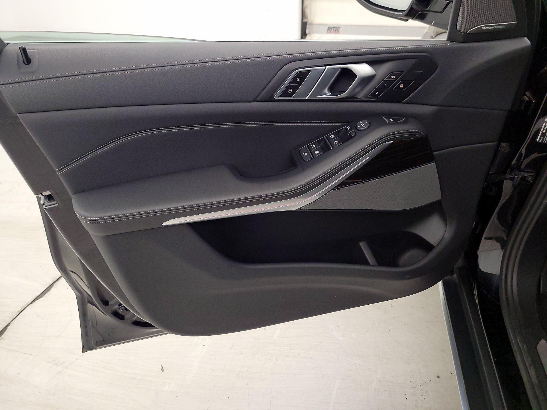 Thumbnail: 2020 BMW X5 - 12