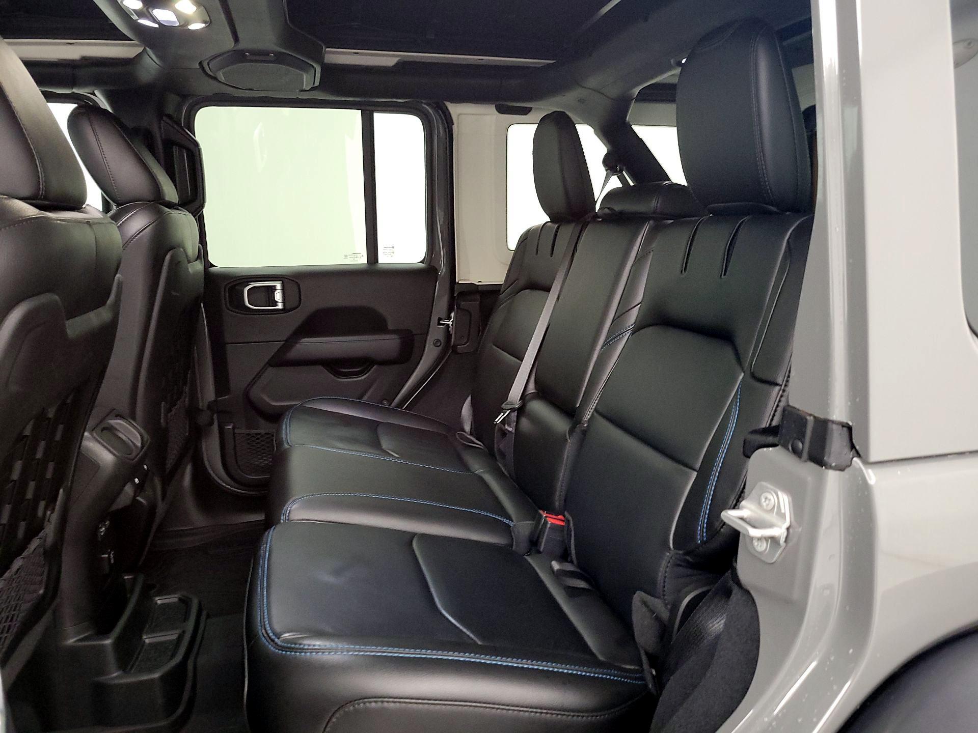 Thumbnail: 2022 Jeep Wrangler - 17