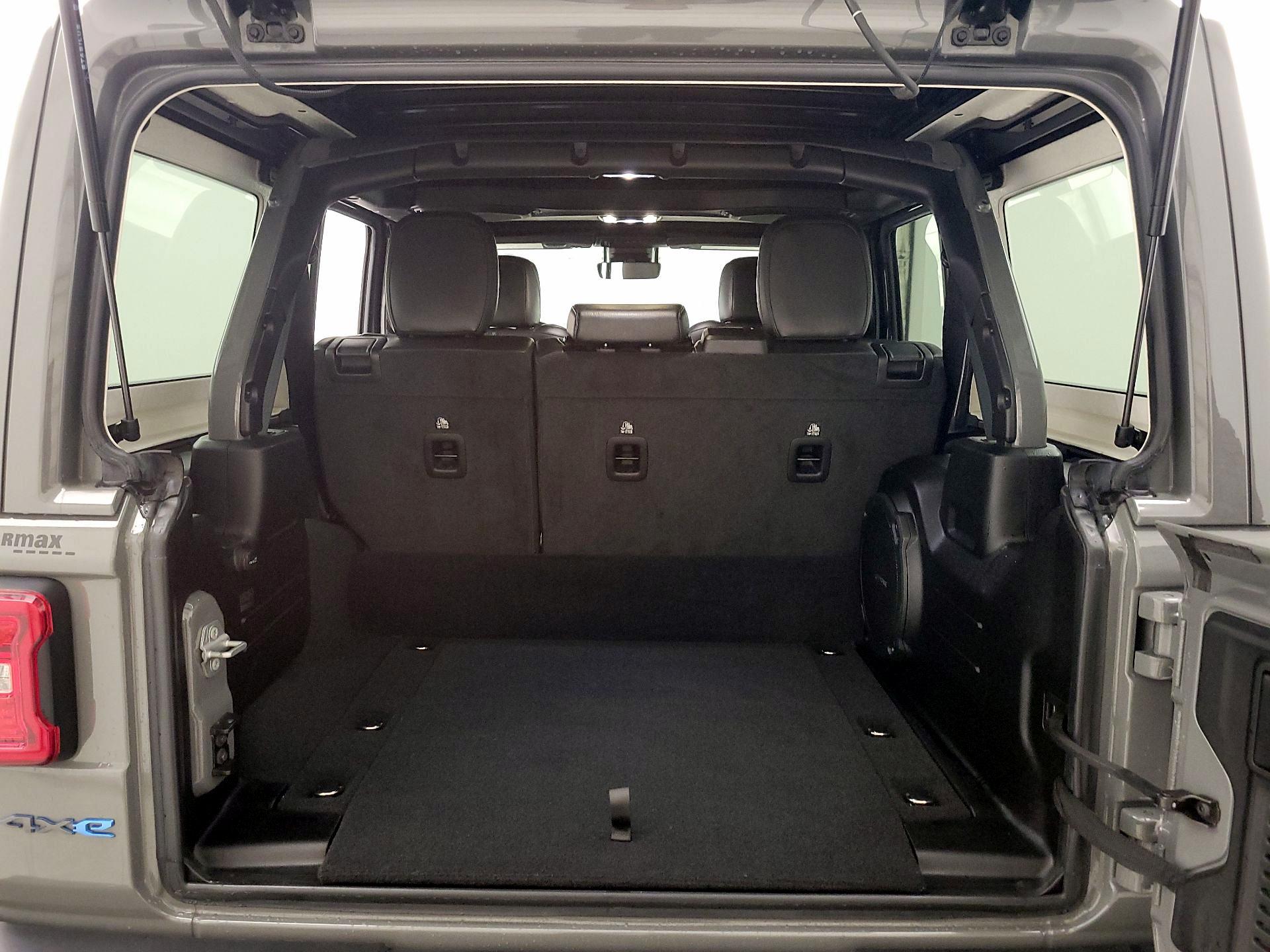 Thumbnail: 2022 Jeep Wrangler - 18