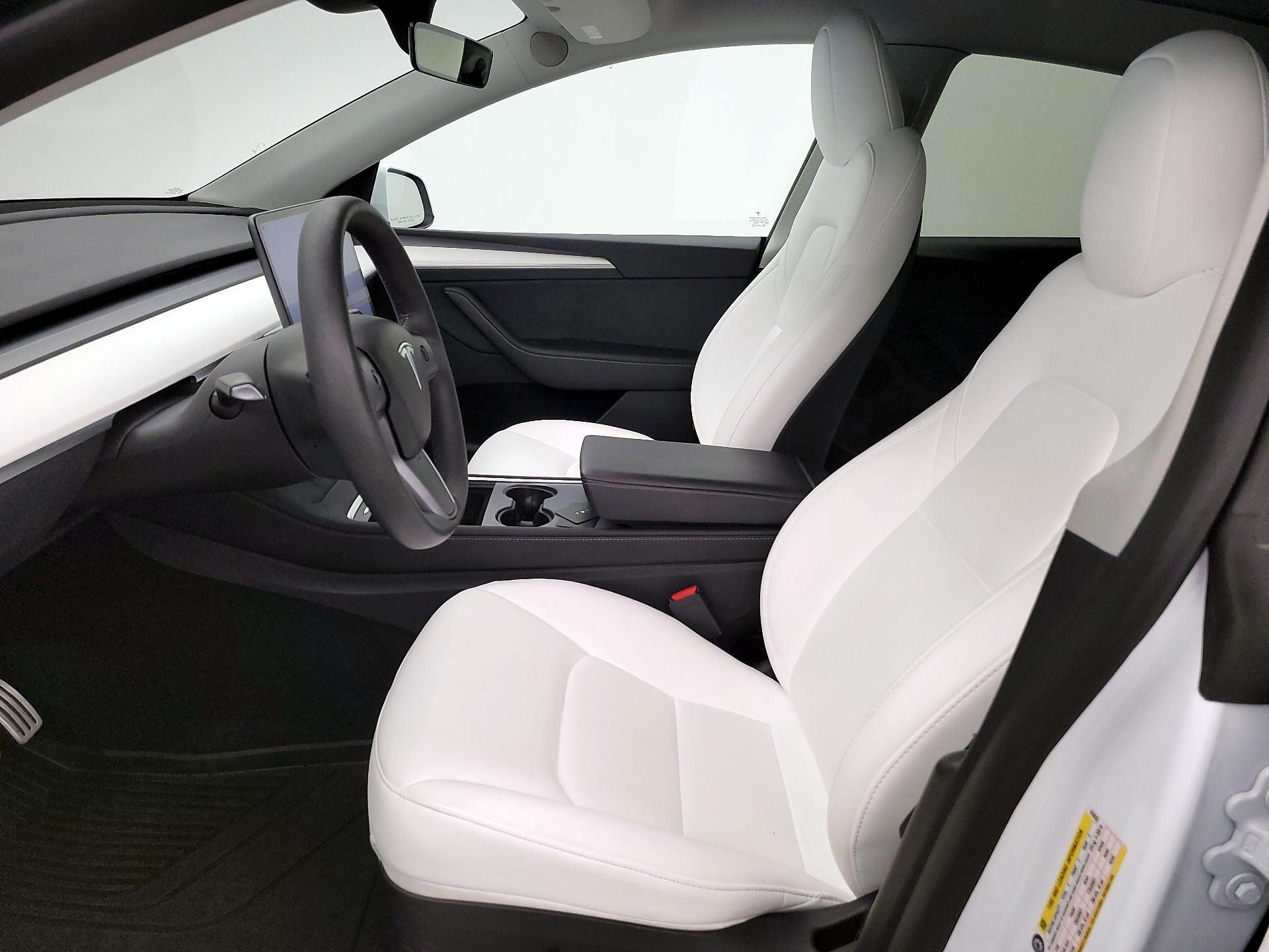 Thumbnail: 2023 Tesla Model Y - 11