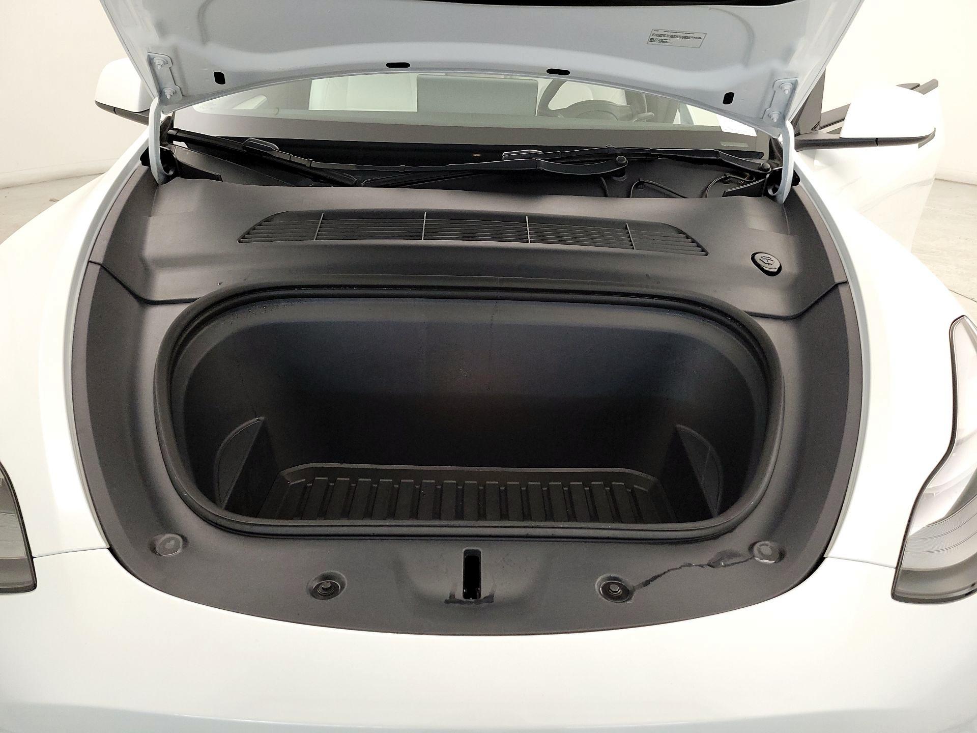 Thumbnail: 2023 Tesla Model Y - 19