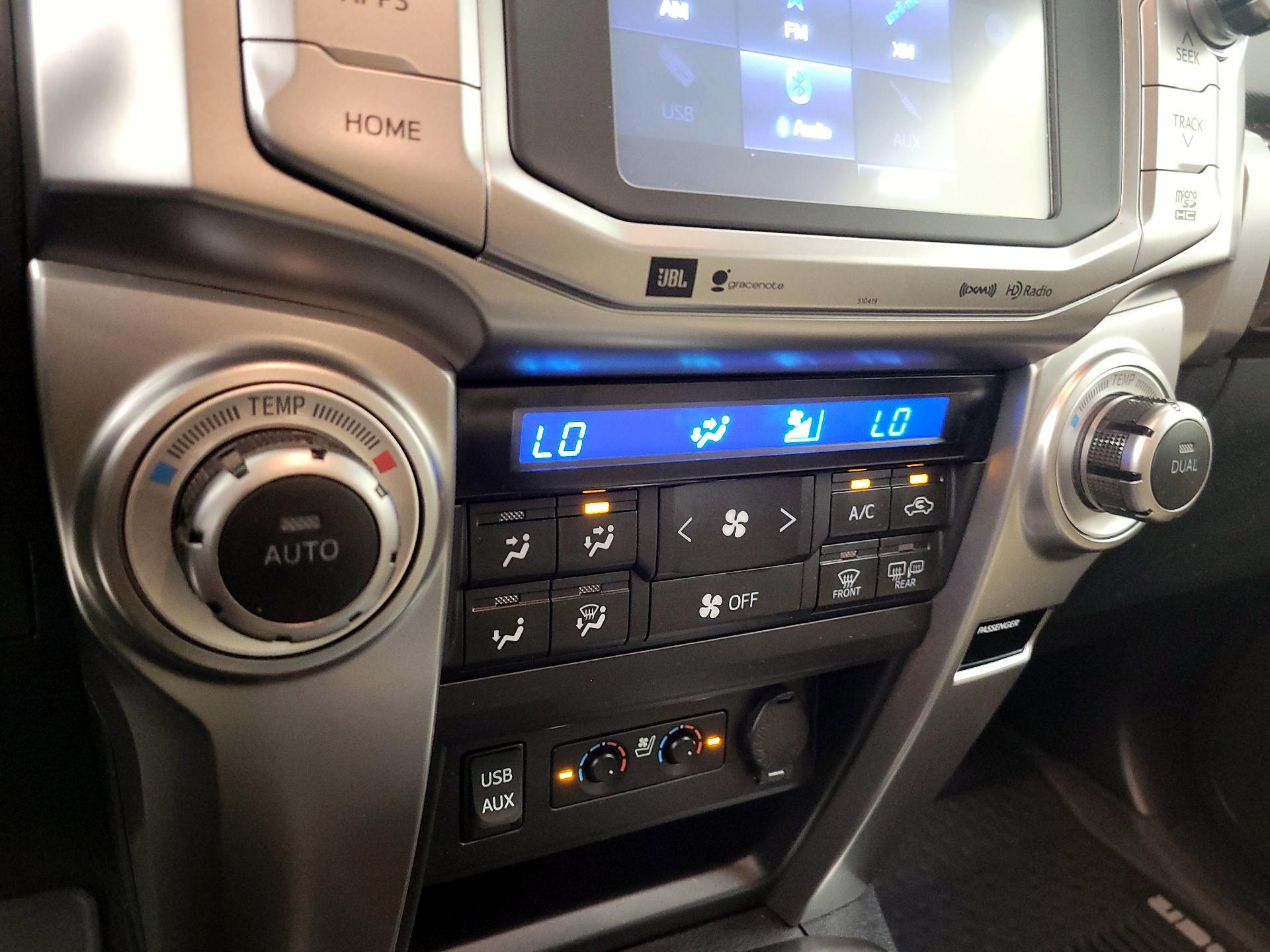 Thumbnail: 2019 Toyota 4Runner - 15