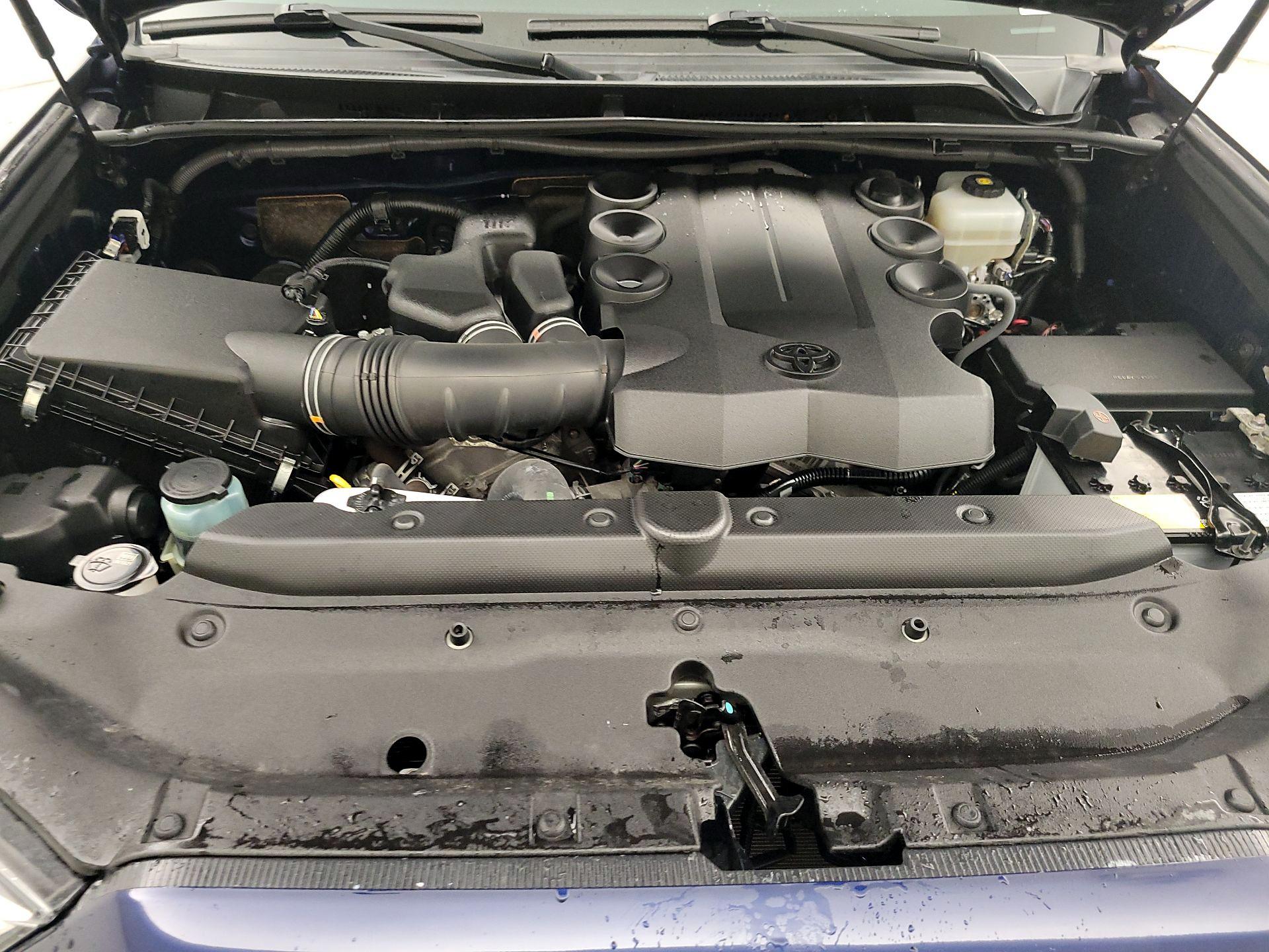 Thumbnail: 2019 Toyota 4Runner - 20