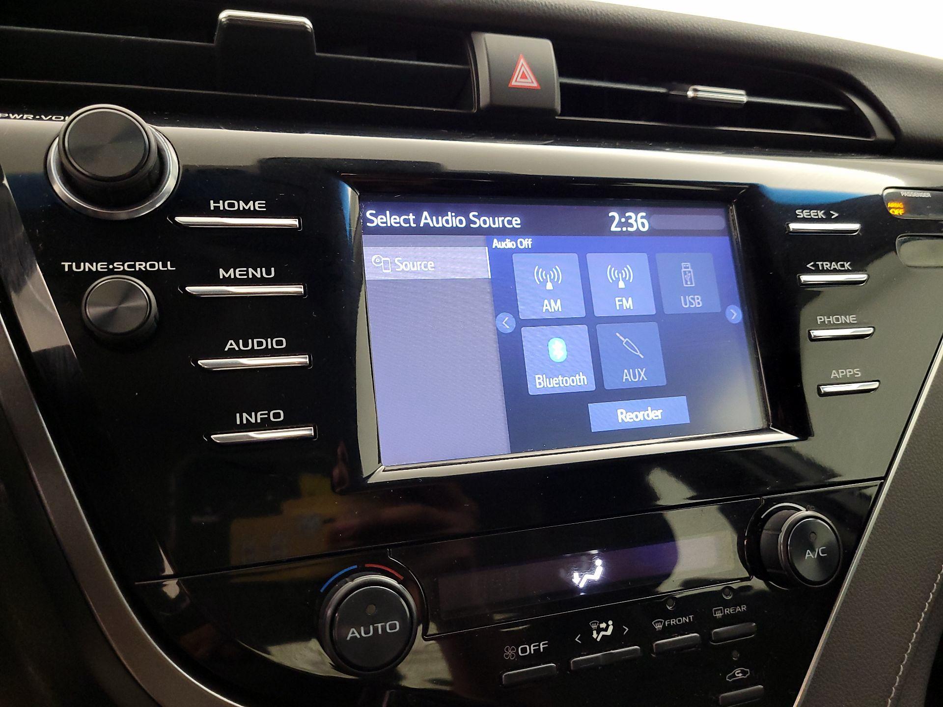 Thumbnail: 2018 Toyota Camry - 14