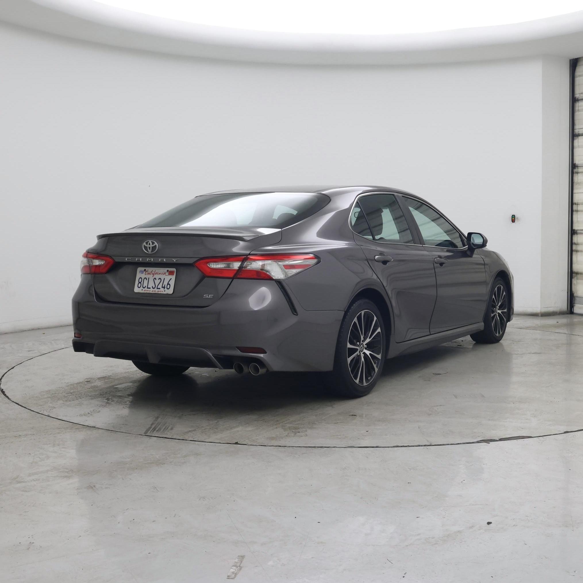 Thumbnail: 2018 Toyota Camry - 8