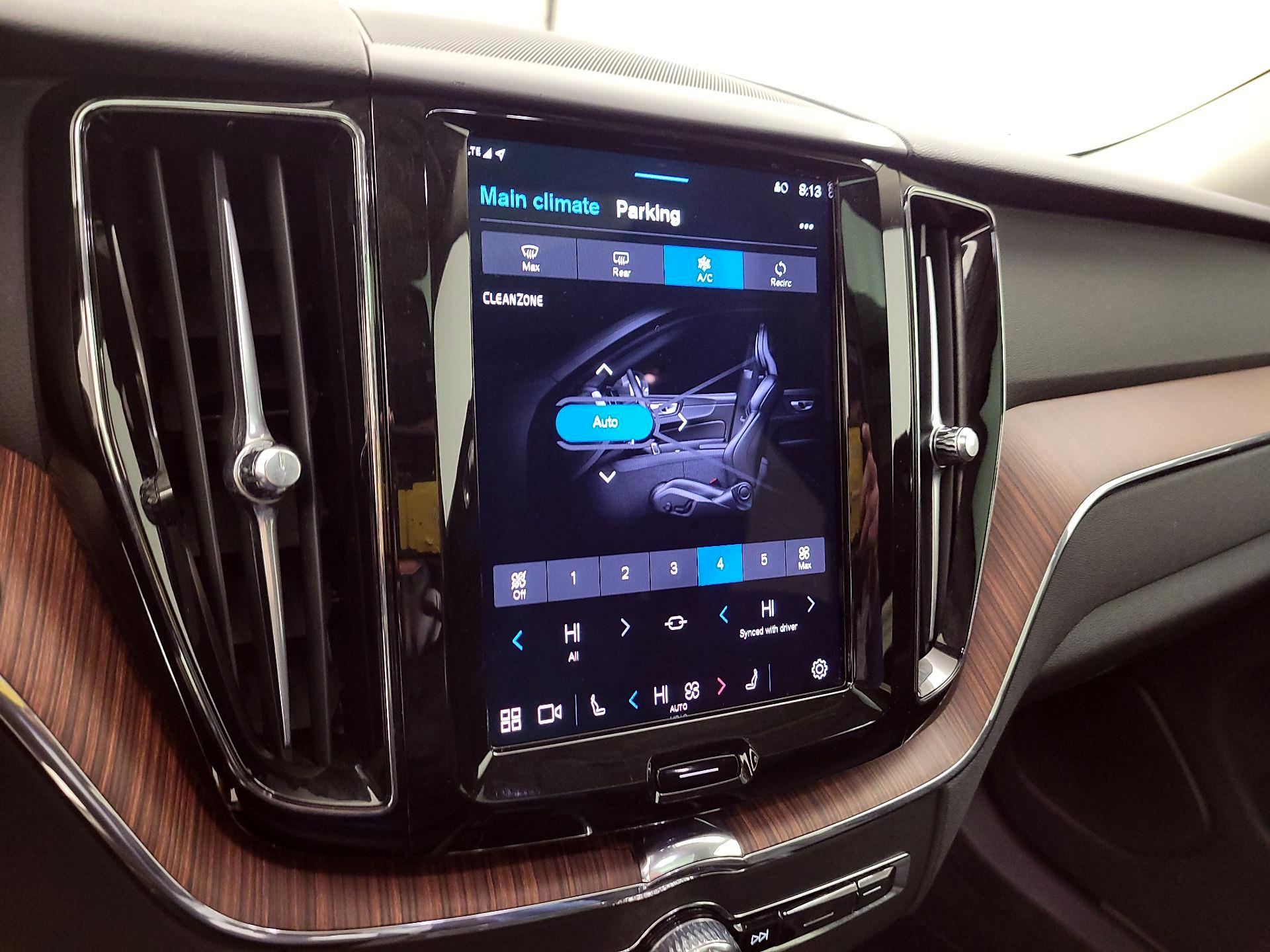 Thumbnail: 2024 Volvo XC60 - 15