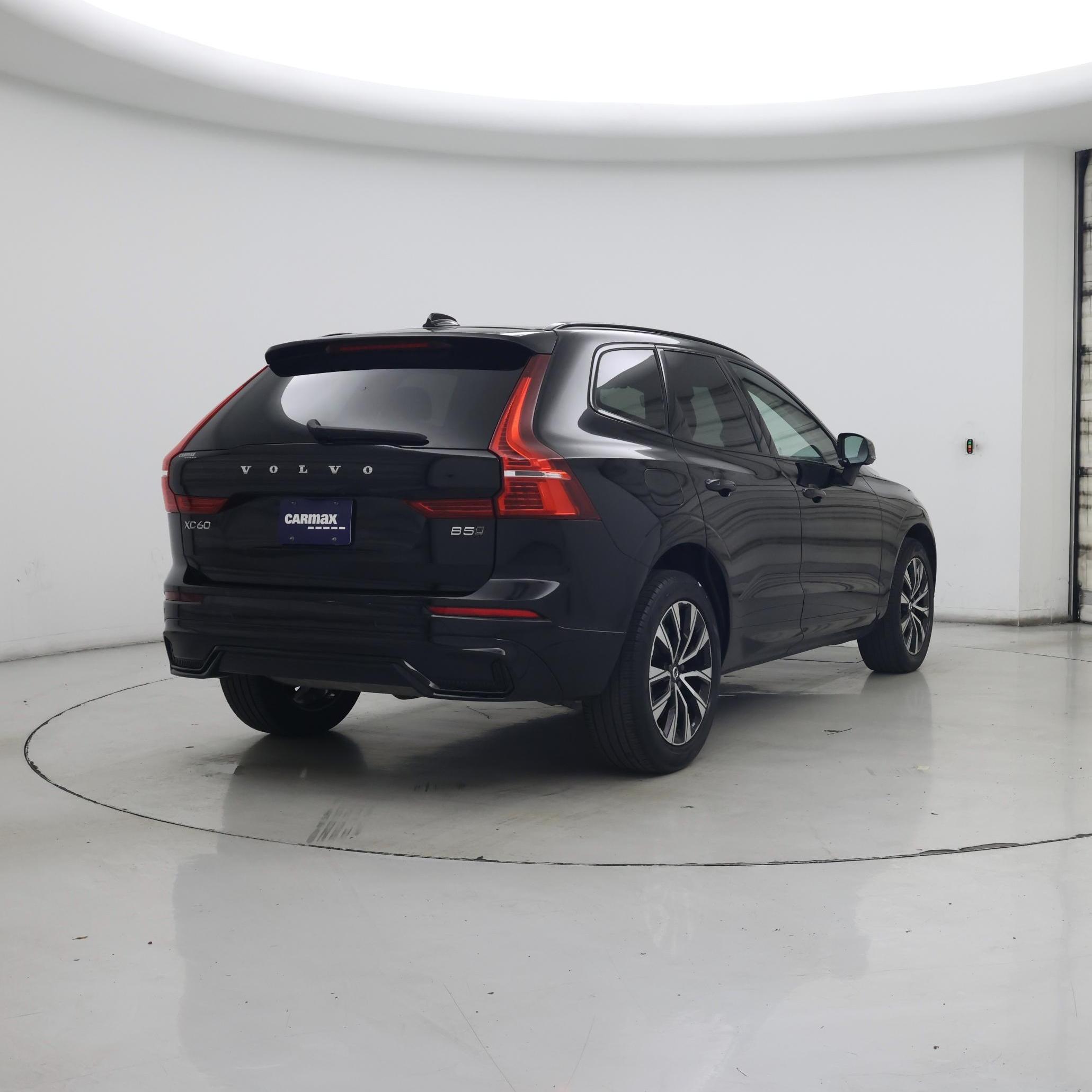 Thumbnail: 2024 Volvo XC60 - 8