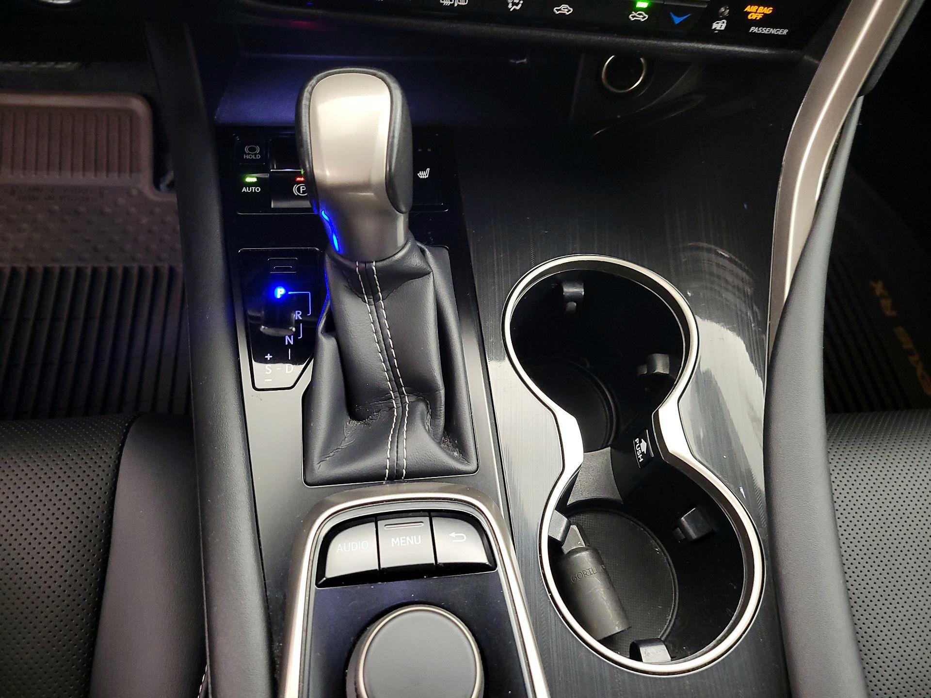 Thumbnail: 2019 Lexus RX - 16