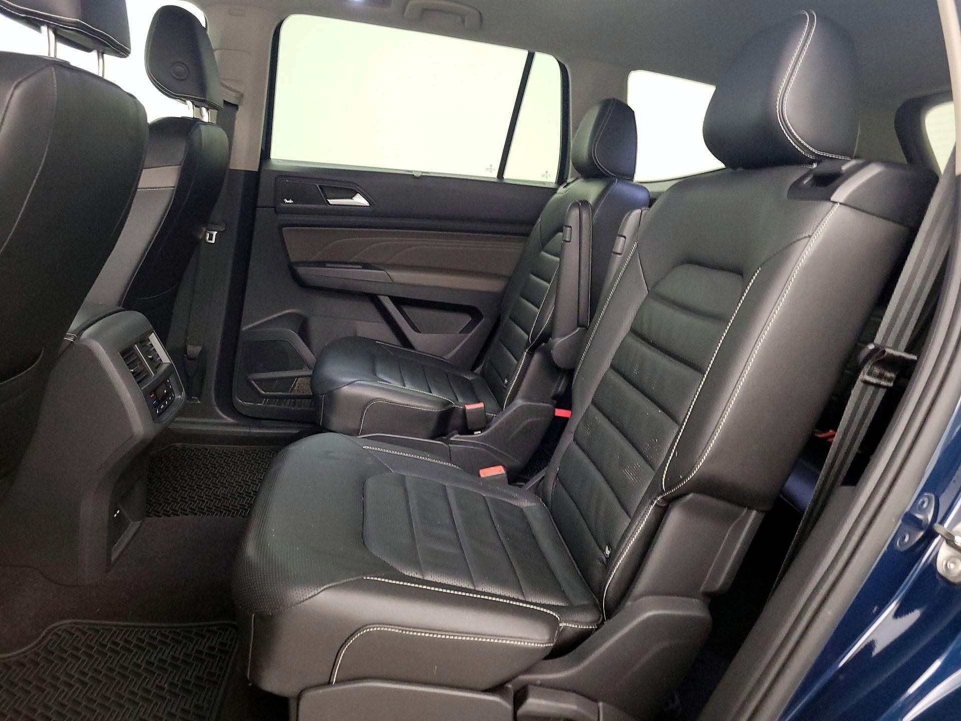 Thumbnail: 2021 Volkswagen Atlas - 18