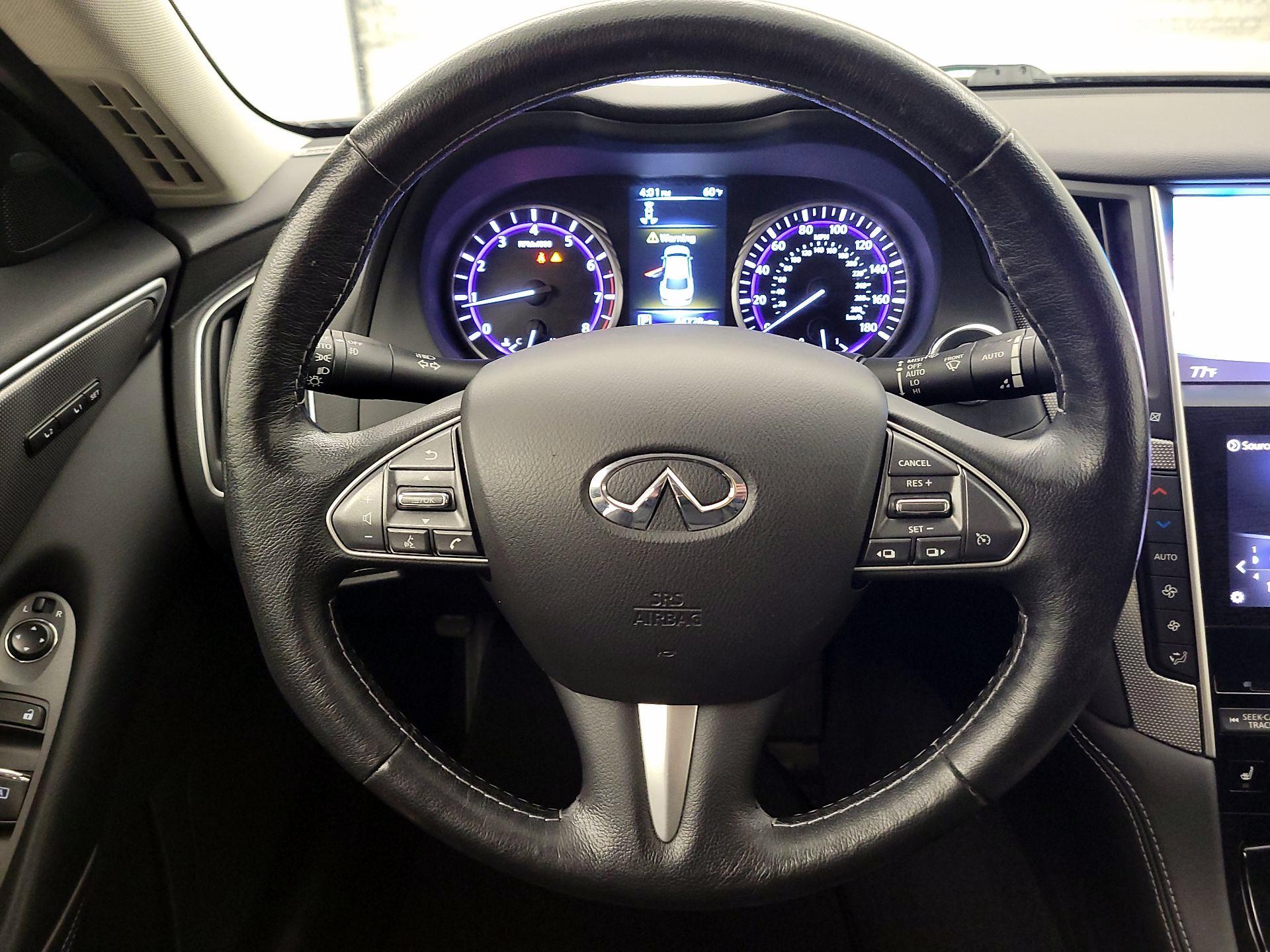Thumbnail: 2016 INFINITI Q50 - 10