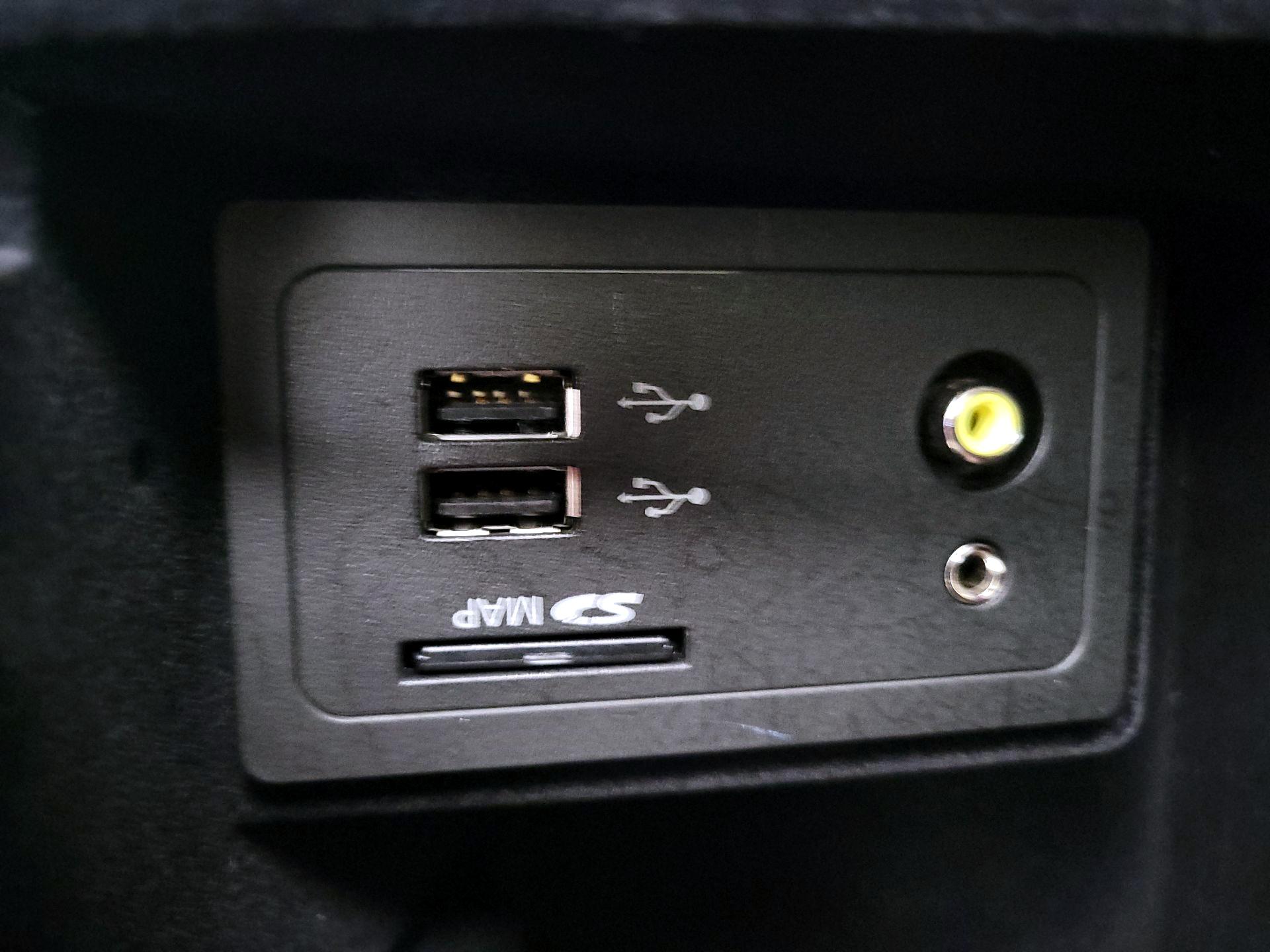 Thumbnail: 2016 INFINITI Q50 - 19