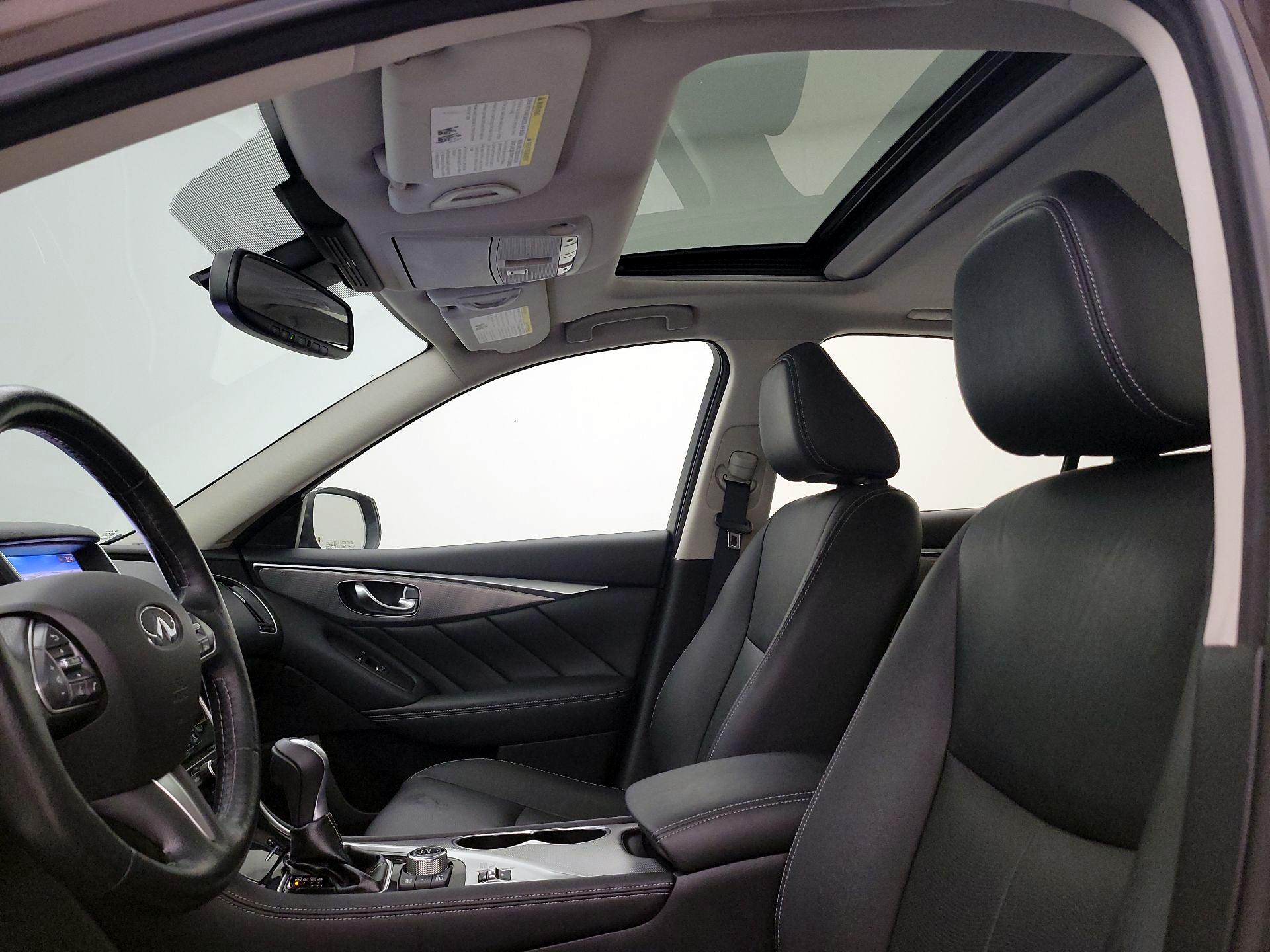 Thumbnail: 2016 INFINITI Q50 - 20