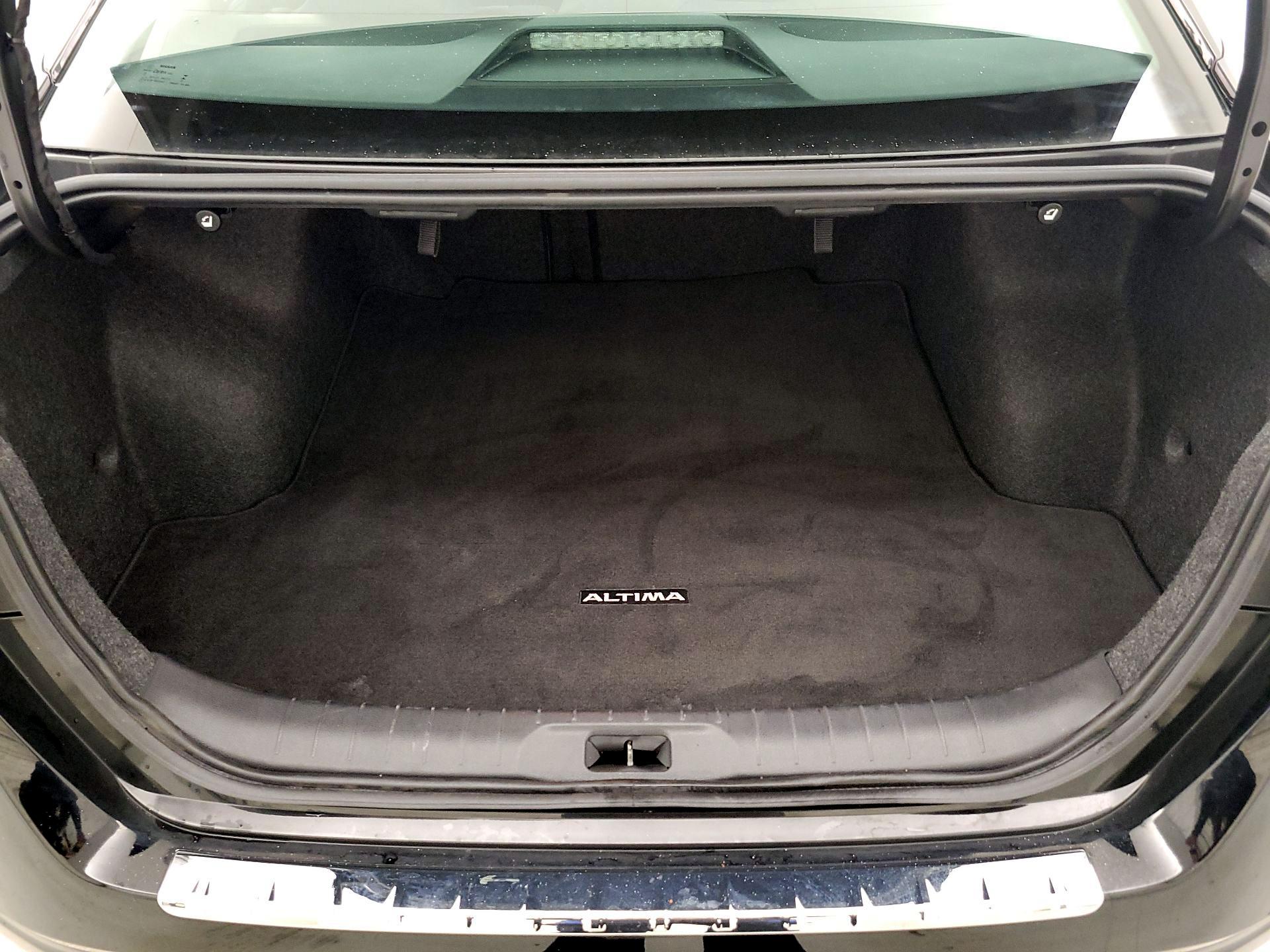 Thumbnail: 2023 Nissan Altima - 19