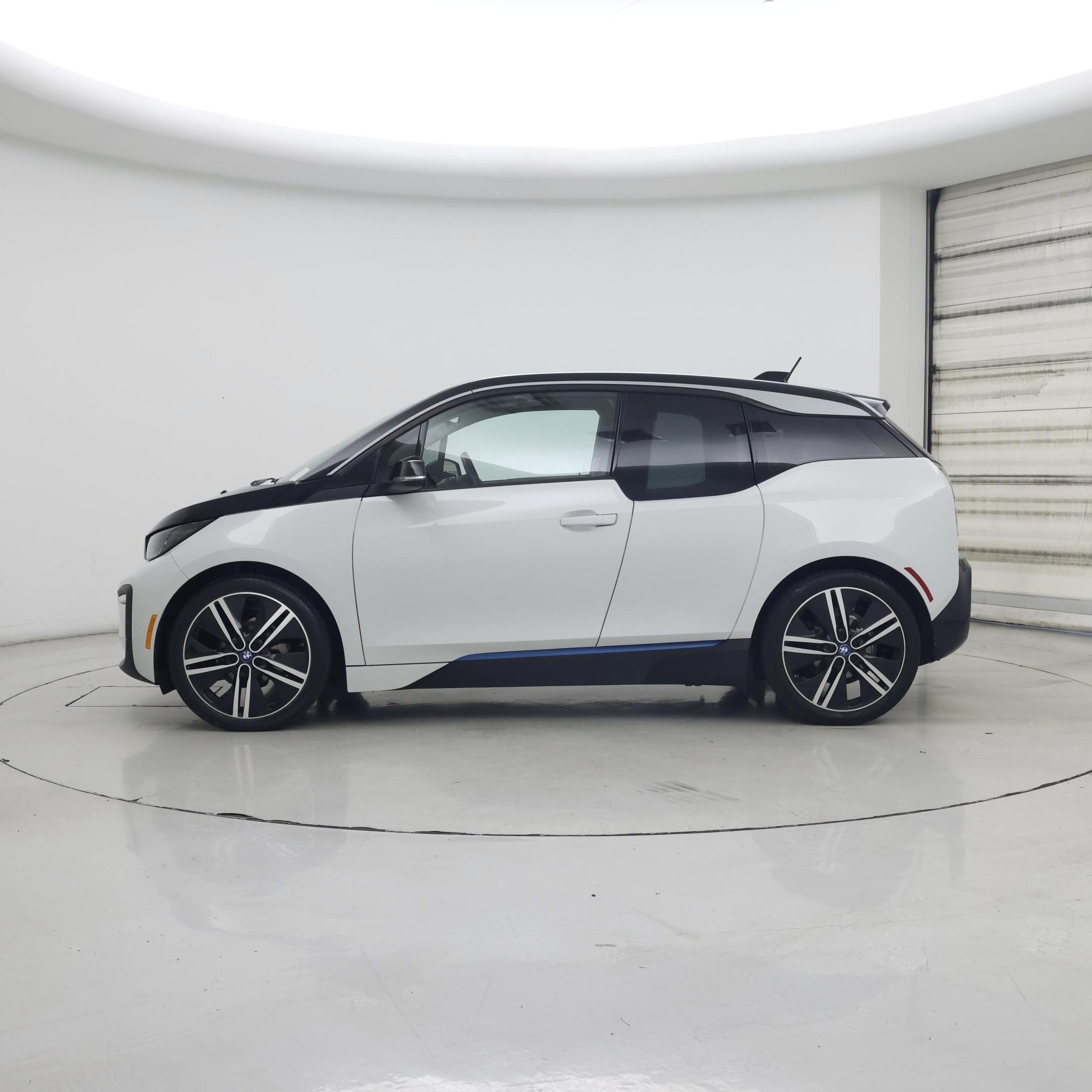 Thumbnail: 2021 BMW i3 - 3
