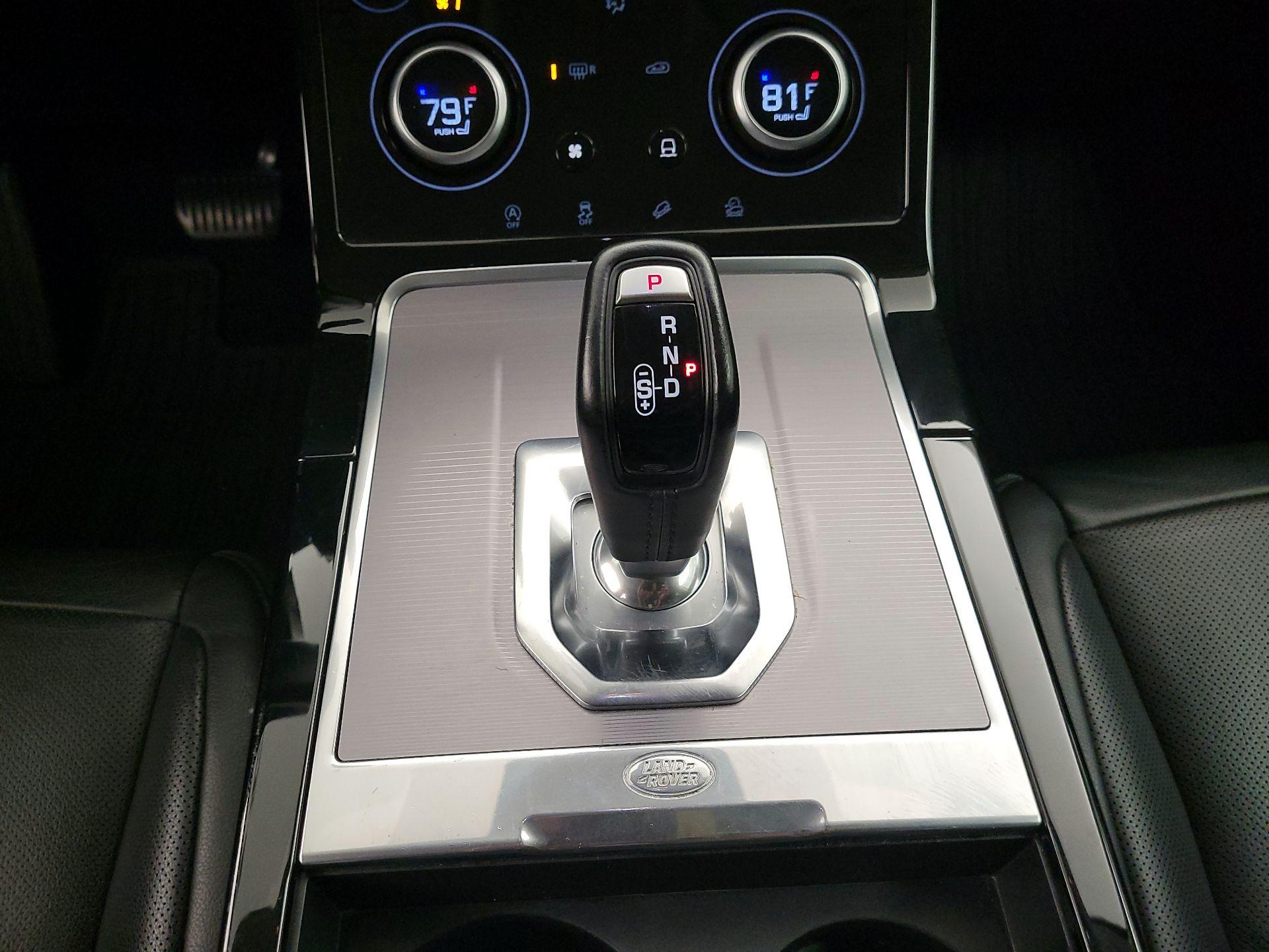 Thumbnail: 2020 Land Rover Range Rover Evoque - 18