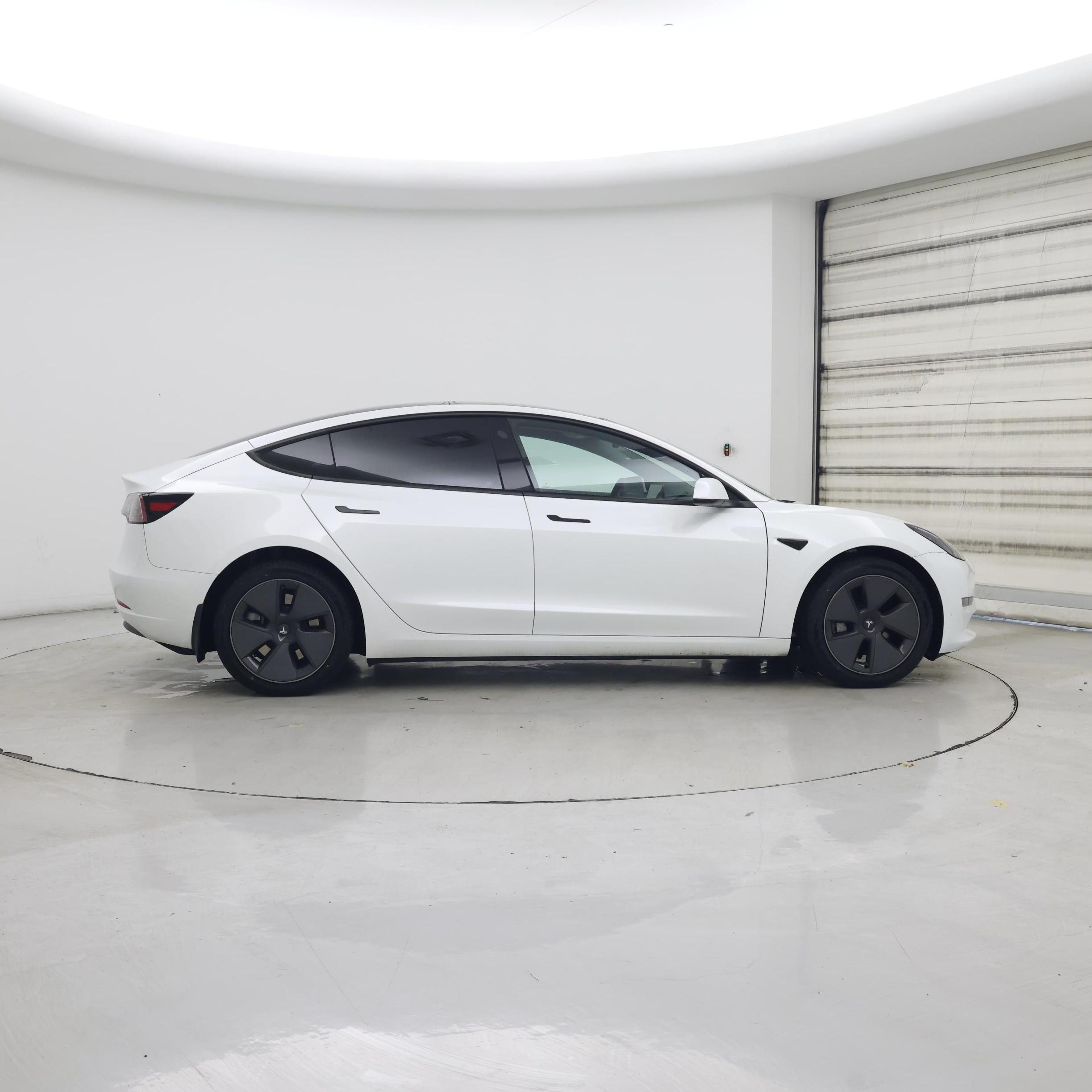 Thumbnail: 2023 Tesla Model 3 - 7