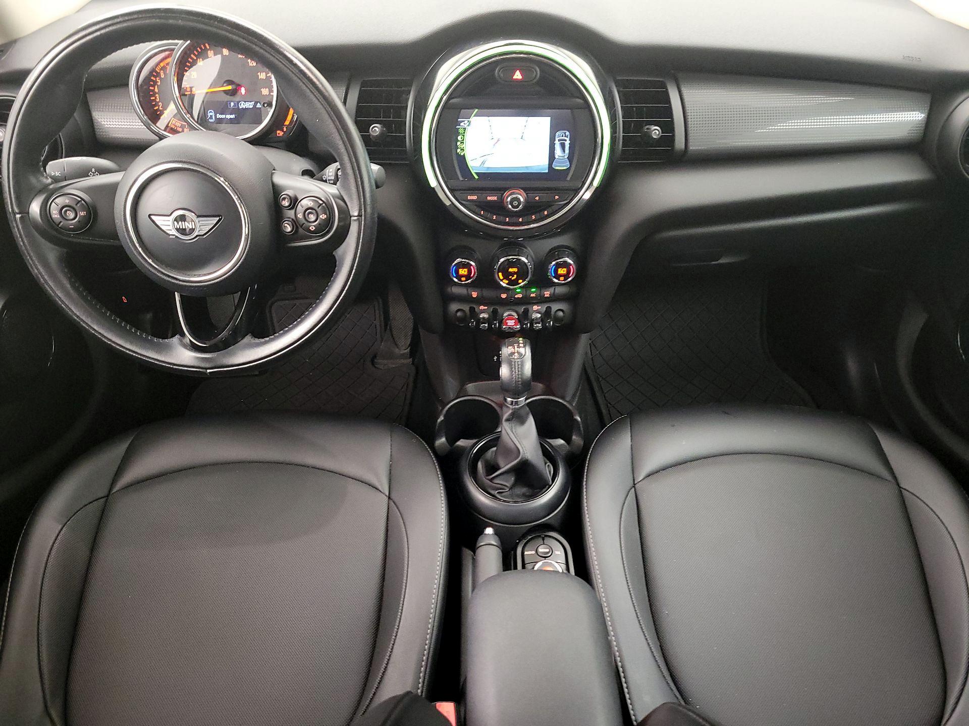 Thumbnail: 2018 MINI Cooper Hardtop - 9