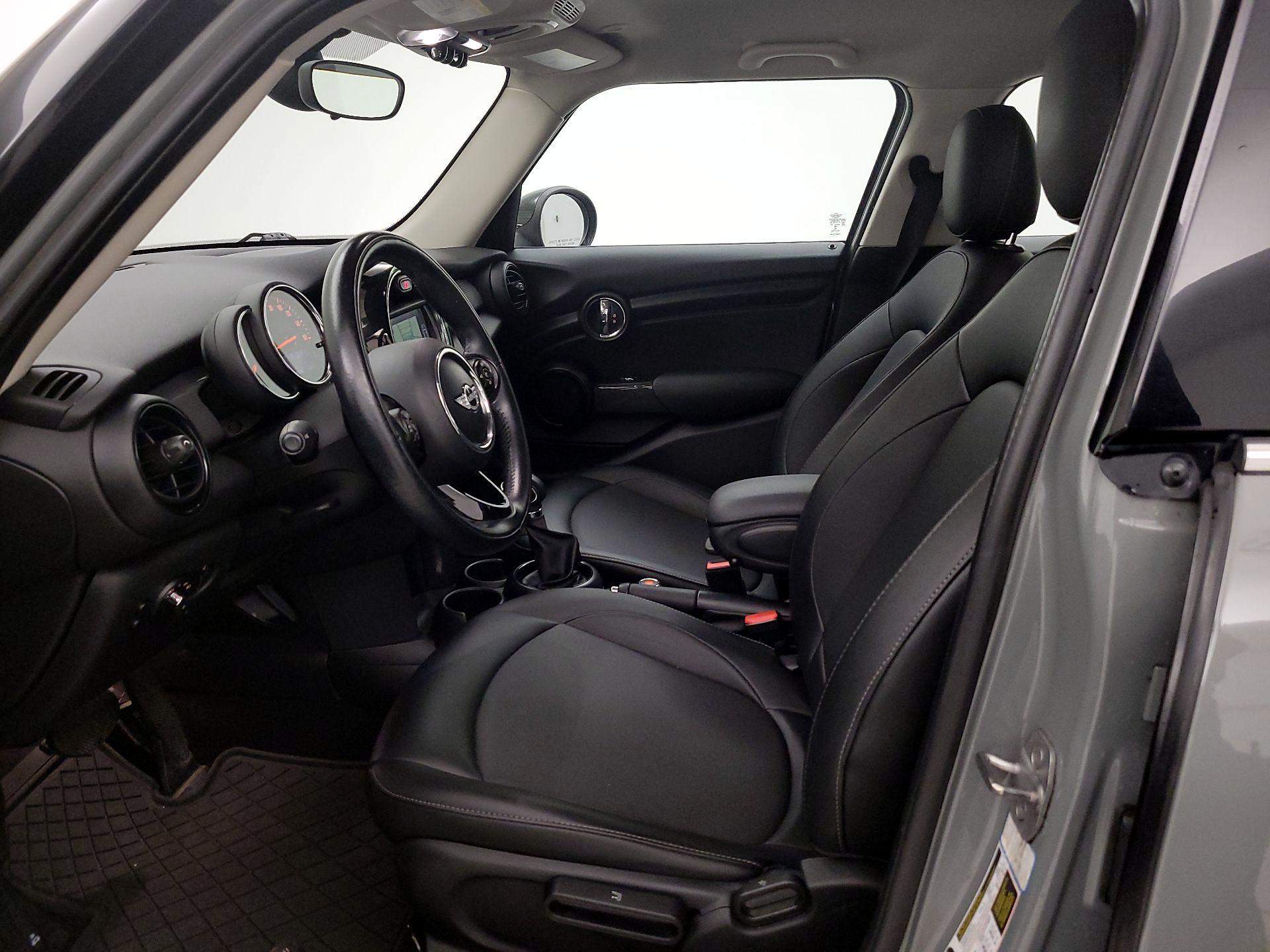 Thumbnail: 2018 MINI Cooper Hardtop - 11