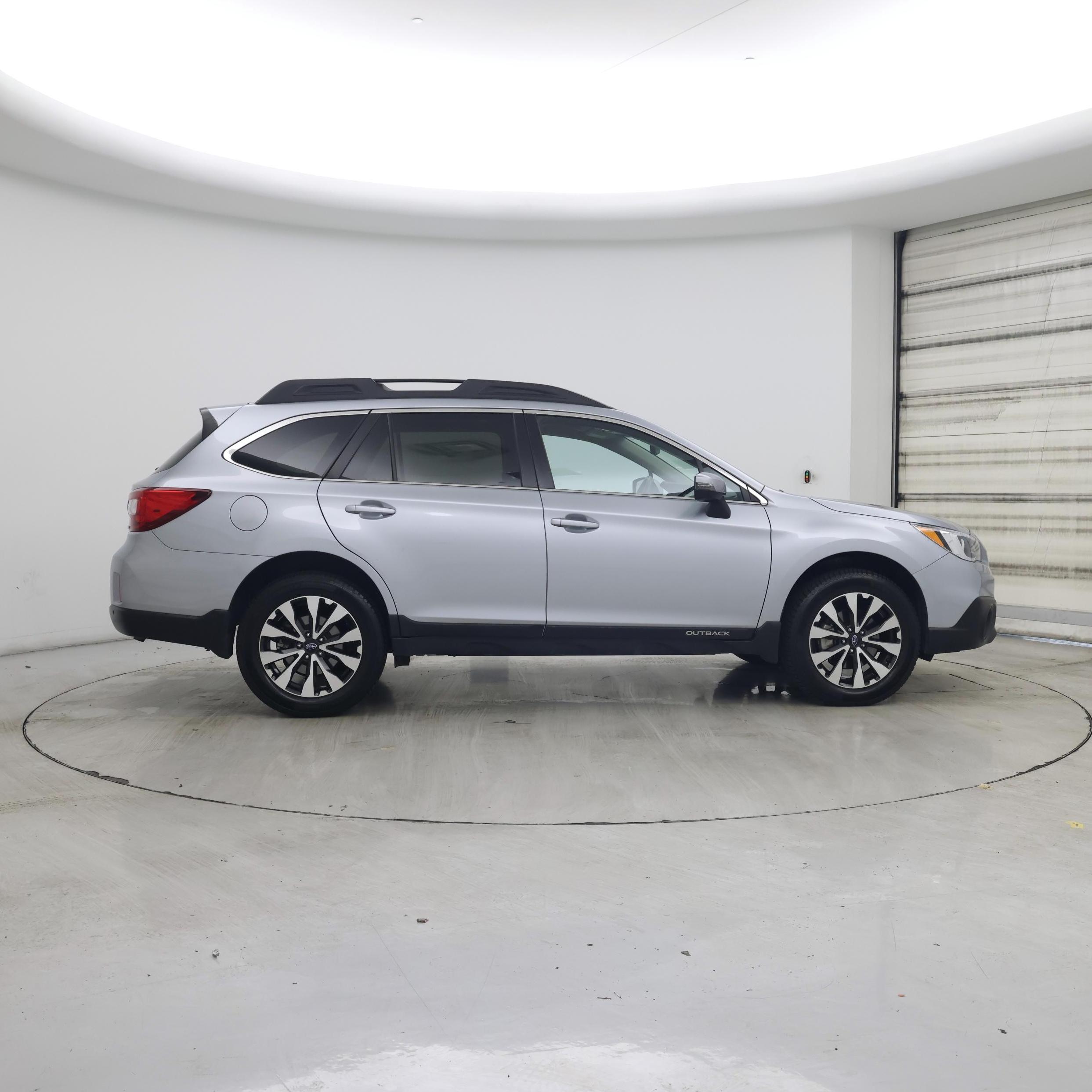 Thumbnail: 2017 Subaru Outback - 7