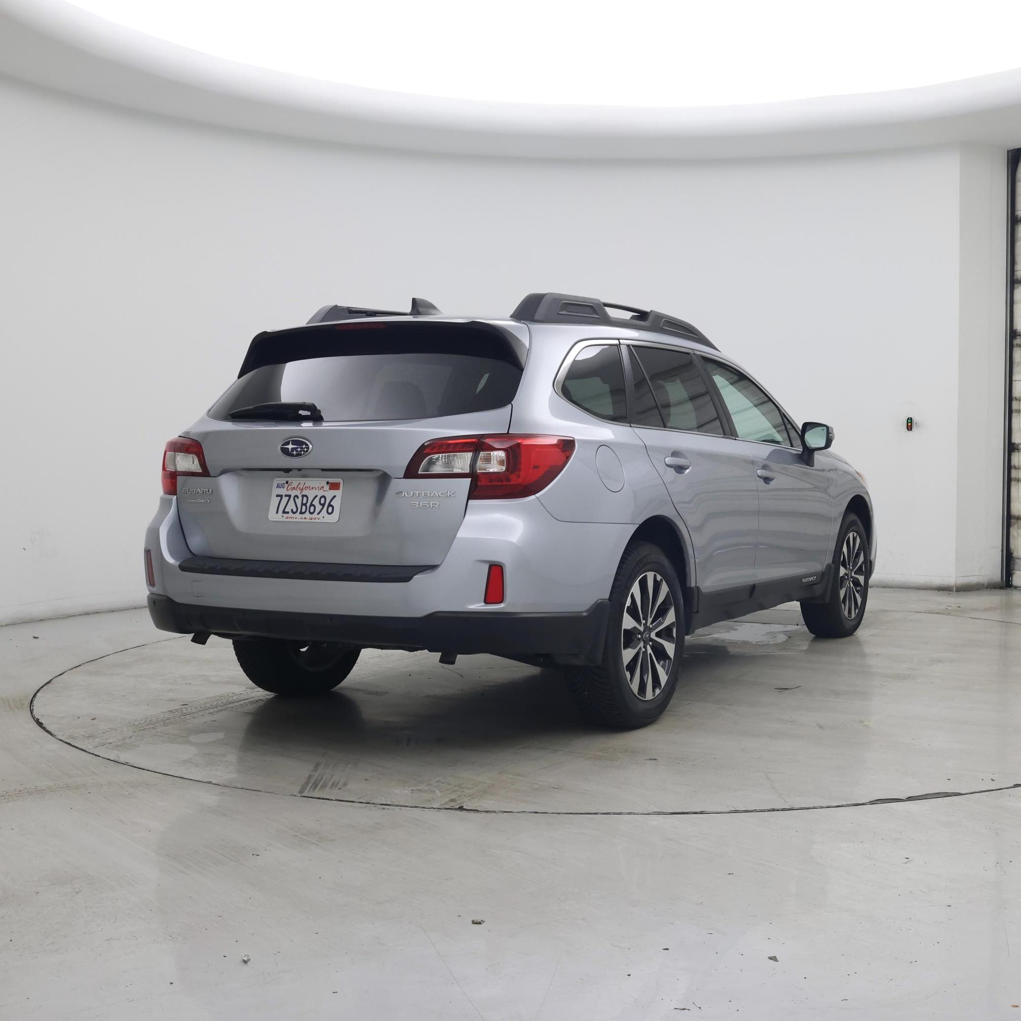 Thumbnail: 2017 Subaru Outback - 8