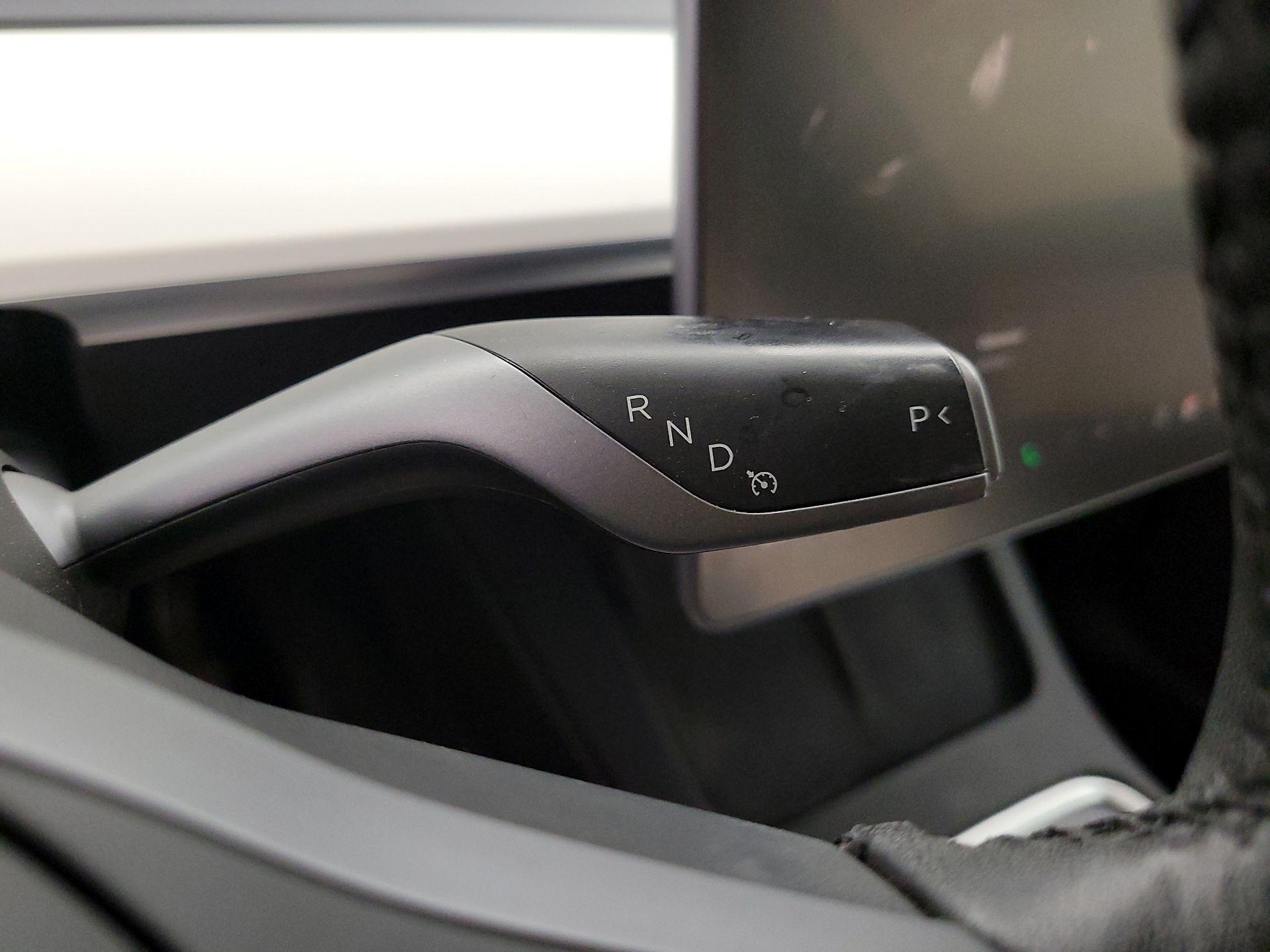 Thumbnail: 2022 Tesla Model Y - 16