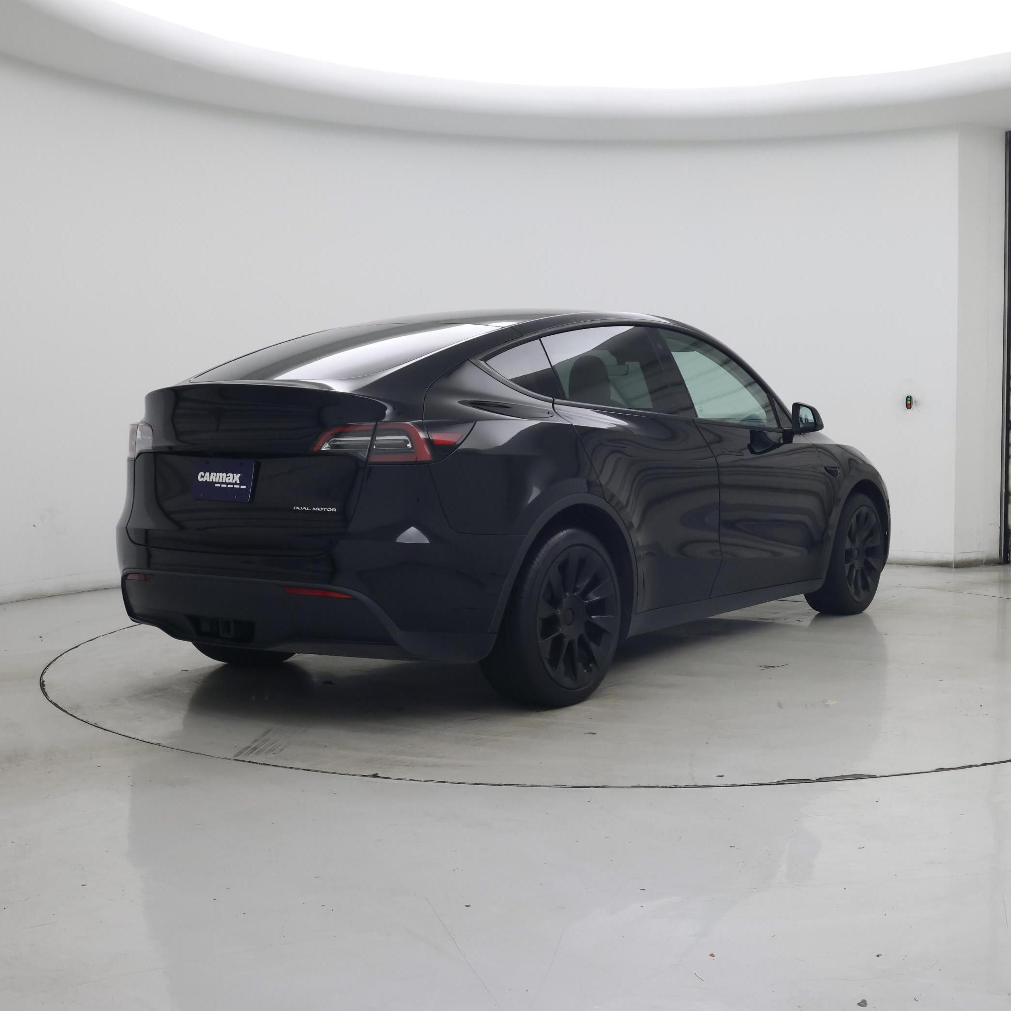 Thumbnail: 2022 Tesla Model Y - 8