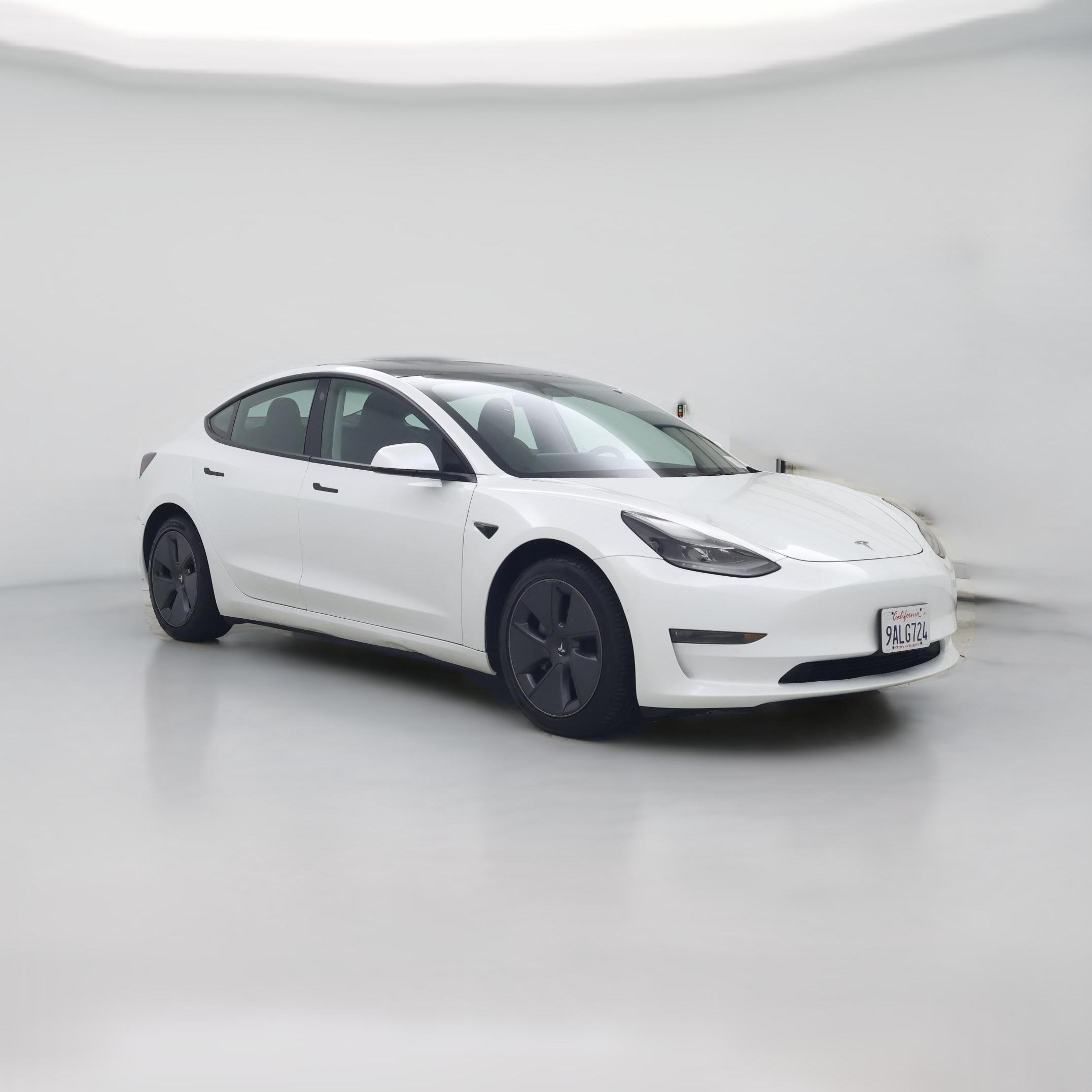 Thumbnail: 2022 Tesla Model 3 - 1