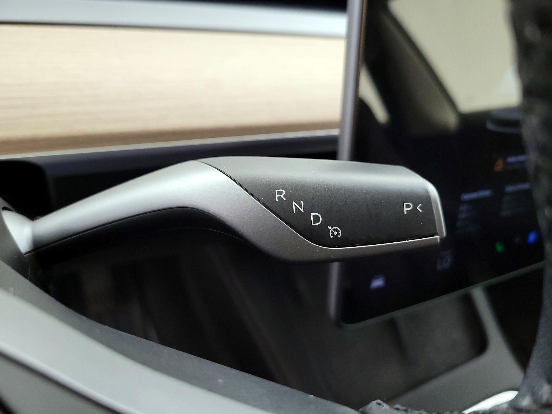 Thumbnail: 2022 Tesla Model 3 - 17