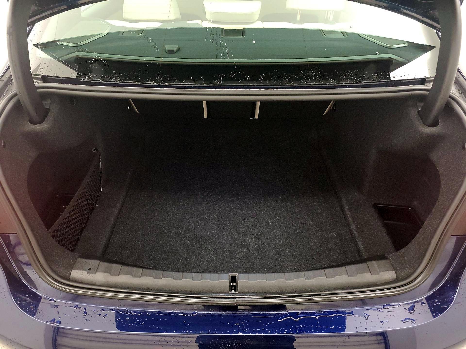 Thumbnail: 2025 BMW 3 Series - 19